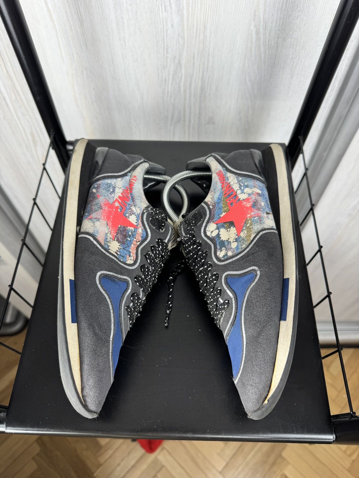Golden Goose Golden Goose RUNNING Womens Low Cut Sneakers Pop Art Pattern Size US 10 / IT 40 - 8 Thumbnail