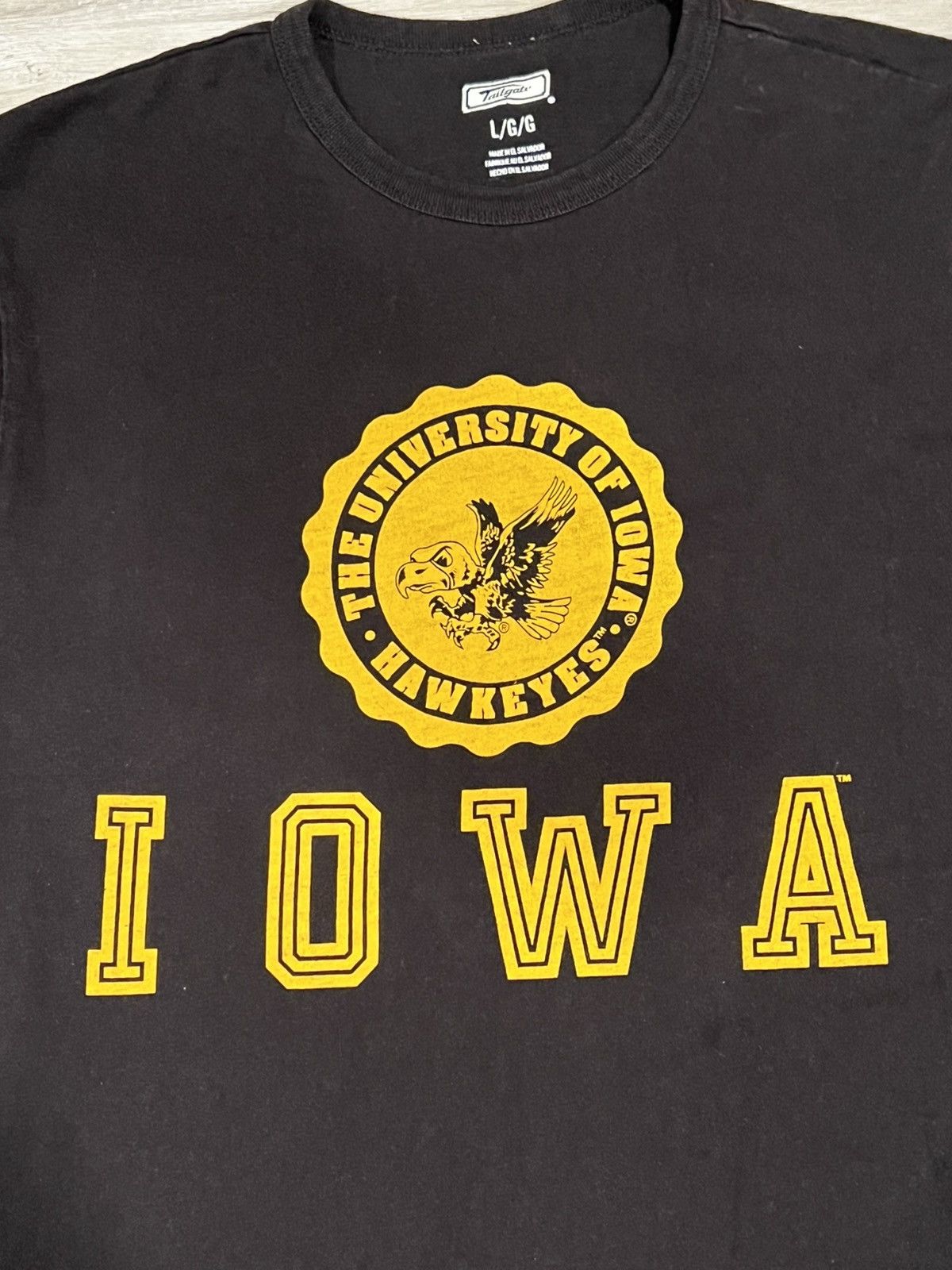 Vintage American College Iowa Black Long-sleeve T-Shirt Size US L / EU 52-54 / 3 - 5 Thumbnail