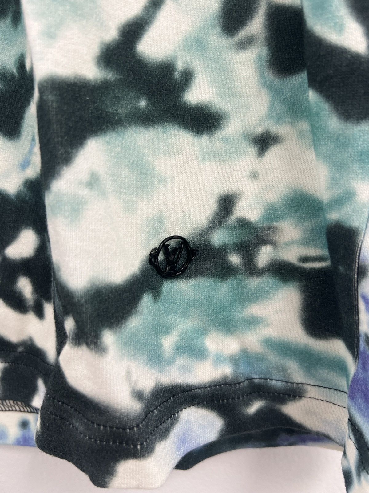 Louis Vuitton × Virgil Abloh PLAIN RAINBOW tee shirt from Virgil’s first collection Size US M / EU 48-50 / 2 - 3 Thumbnail