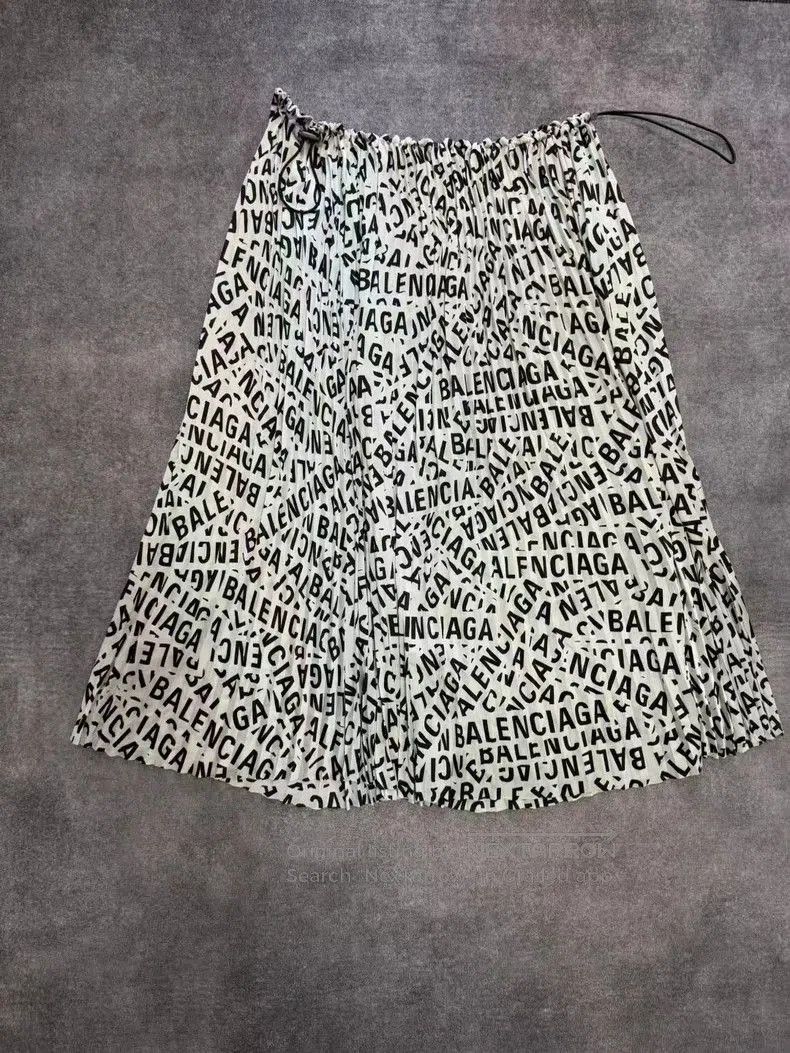 Balenciaga Balenciaga Logo Pleated Skirt. Size US 34 / EU 50 - 2 Thumbnail