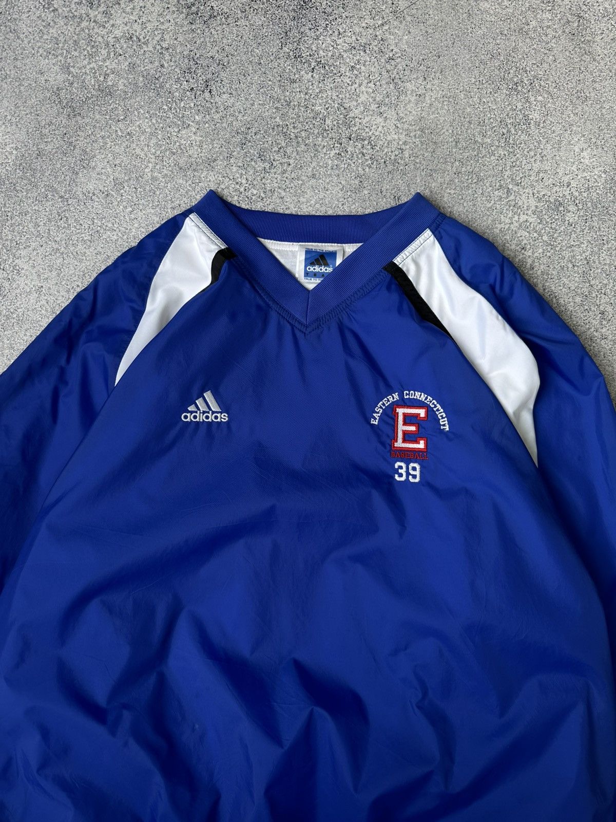 Adidas Vintage Adidas Eastern Connecticut Baseball Nylon Sweatshirt Size US L / EU 52-54 / 3 - 3 Thumbnail