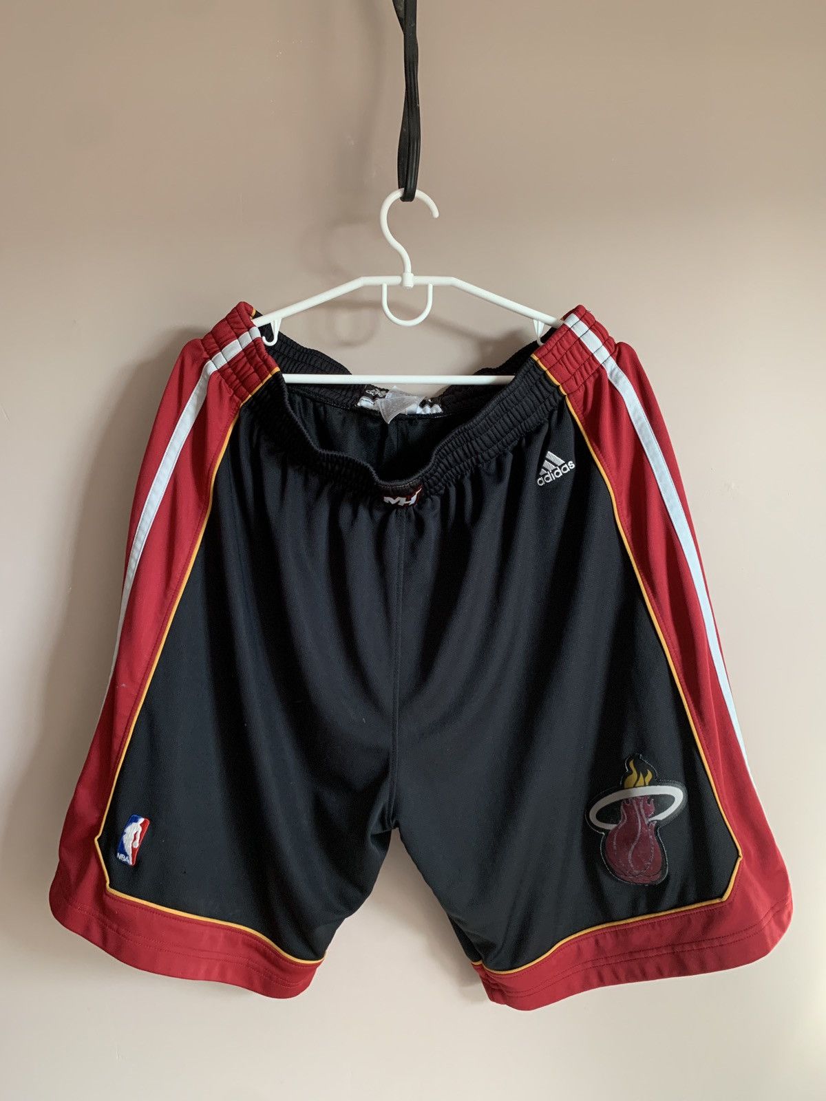 NBA MIAMI HEAT NBA ADIDAS SHORTS 2013 BLACK XL MENS Size US 36 / EU 52 - 1 Thumbnail