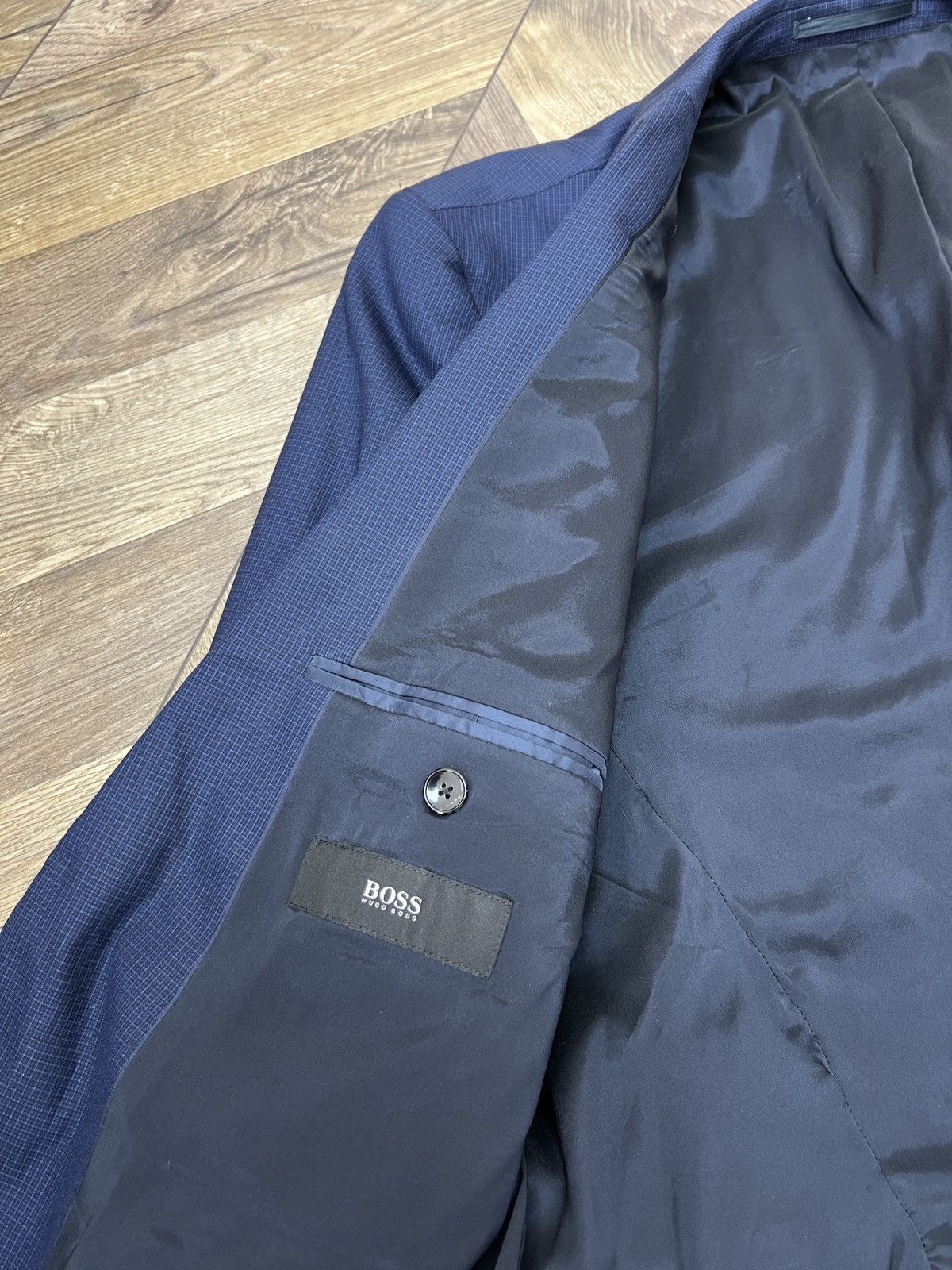 Designer × Hugo Boss × Vintage Vintage Hugo Boss Fabric Made by Loro Piana Blazer Size US L / EU 52-54 / 3 - 7 Thumbnail