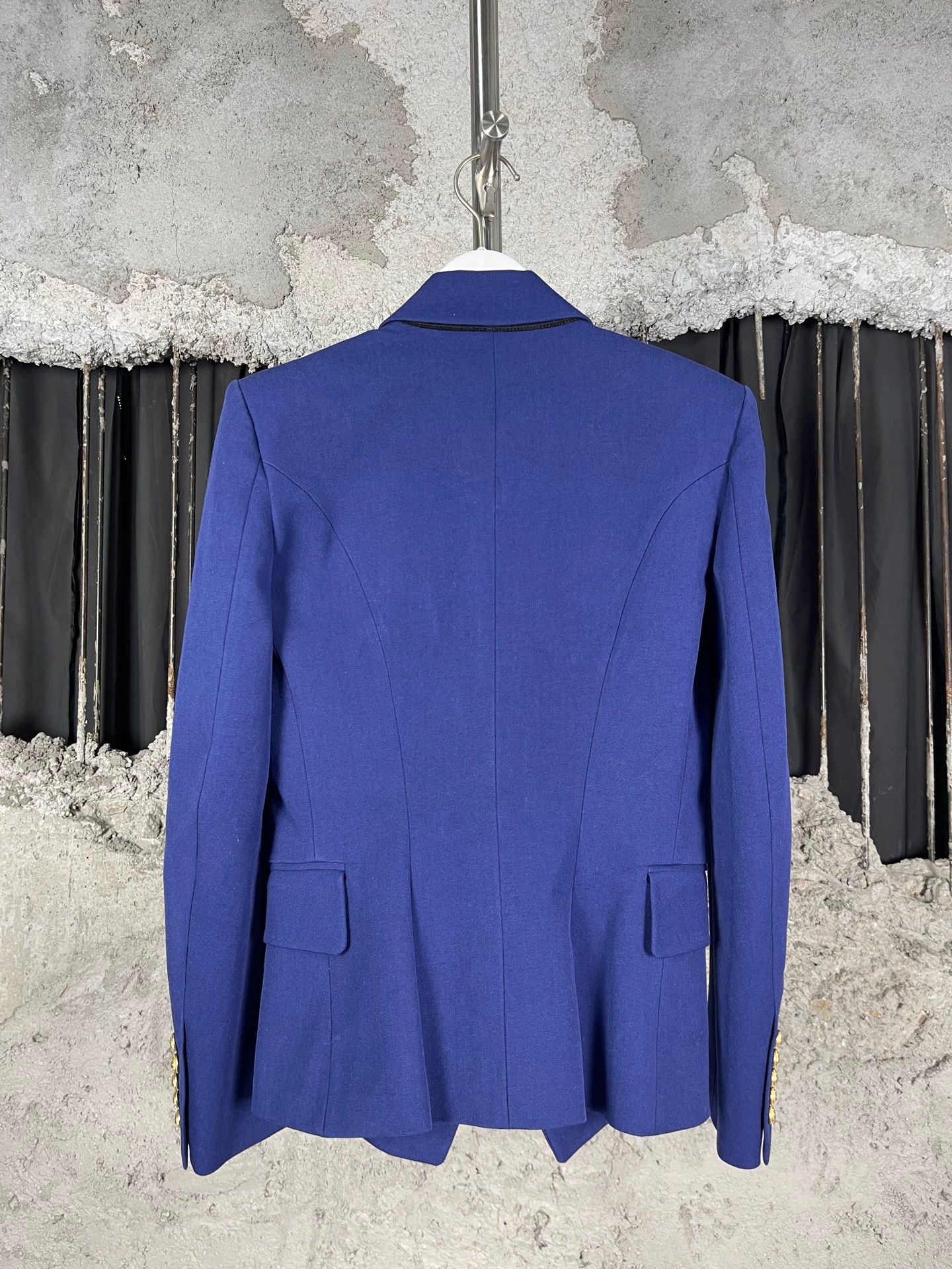 Balmain Balmain Double-Breasted Gold Button Blazer Size 38 Size XS / US 0-2 / IT 36-38 - 2 Thumbnail