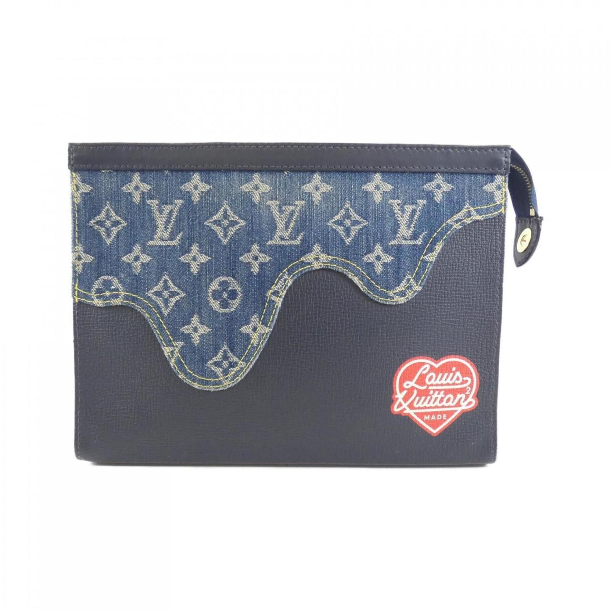 Louis Vuitton Louis Vuitton Pochette voyage clutch Size ONE SIZE - 1 Thumbnail