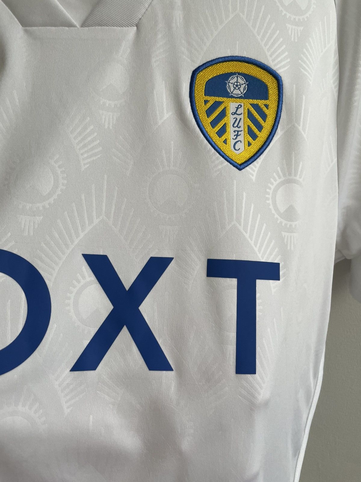 Vintage Leeds United 2023 2024 Football Soccer Shirt Jersey Adidas Size US L / EU 52-54 / 3 - 7 Thumbnail