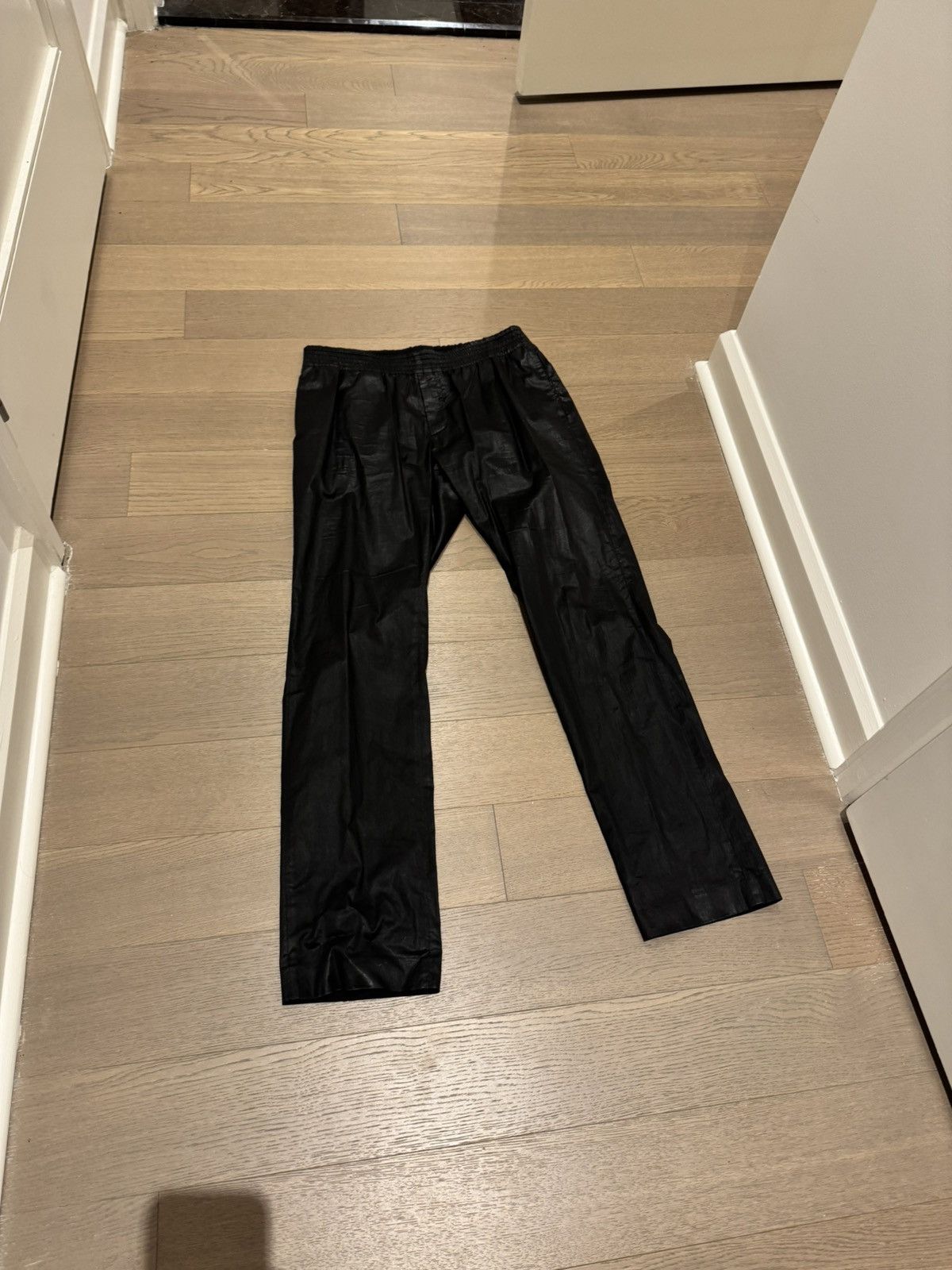 1017 ALYX 9SM Alyx Studio 1017 ALYX 9SM Waxed Leather Effect Trouser Size US 32 / EU 48 - 1 Thumbnail