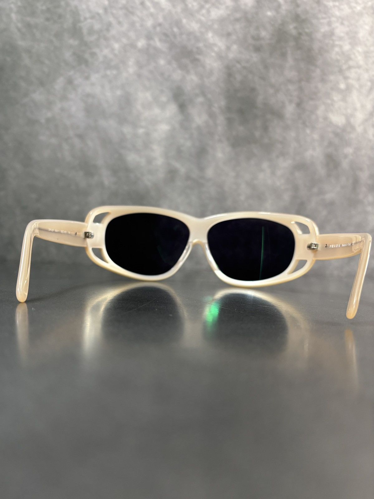 Prada F/W 2004 Prada Sunglasses Vintage SPR 03F Slit Wrap 2000s Size ONE SIZE - 12 Thumbnail