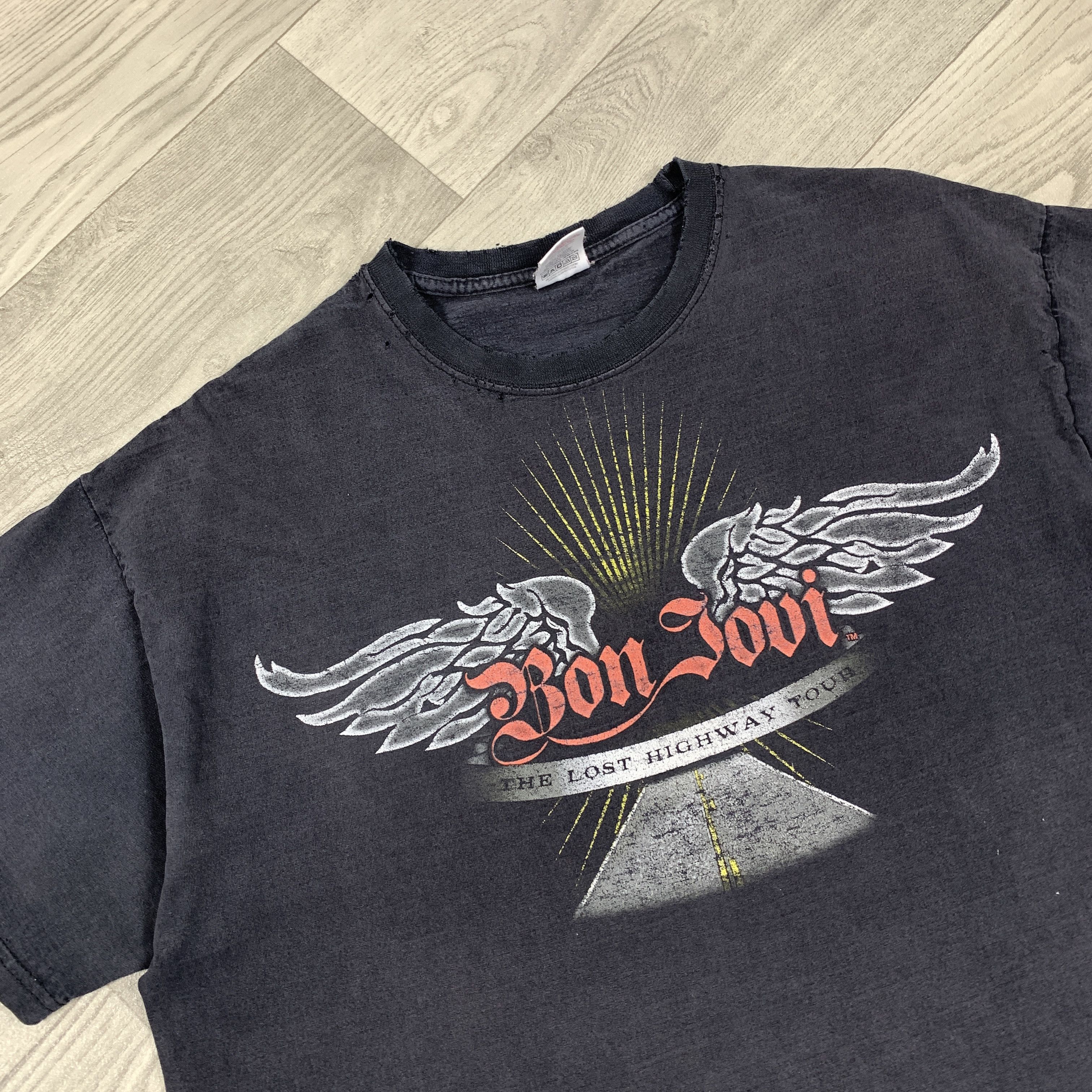 Bon Jovi Vintage Bon Jovi Rock Band Faded Distressed Black Tee Shirt Size US XL / EU 56 / 4 - 7 Thumbnail