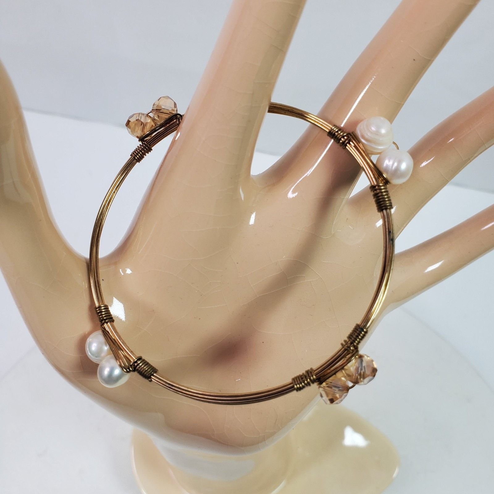 The Unbranded Brand Casual Career Handcrafted Gold Tone w/ Beads Bangle NOS Size ONE SIZE - 3 Thumbnail