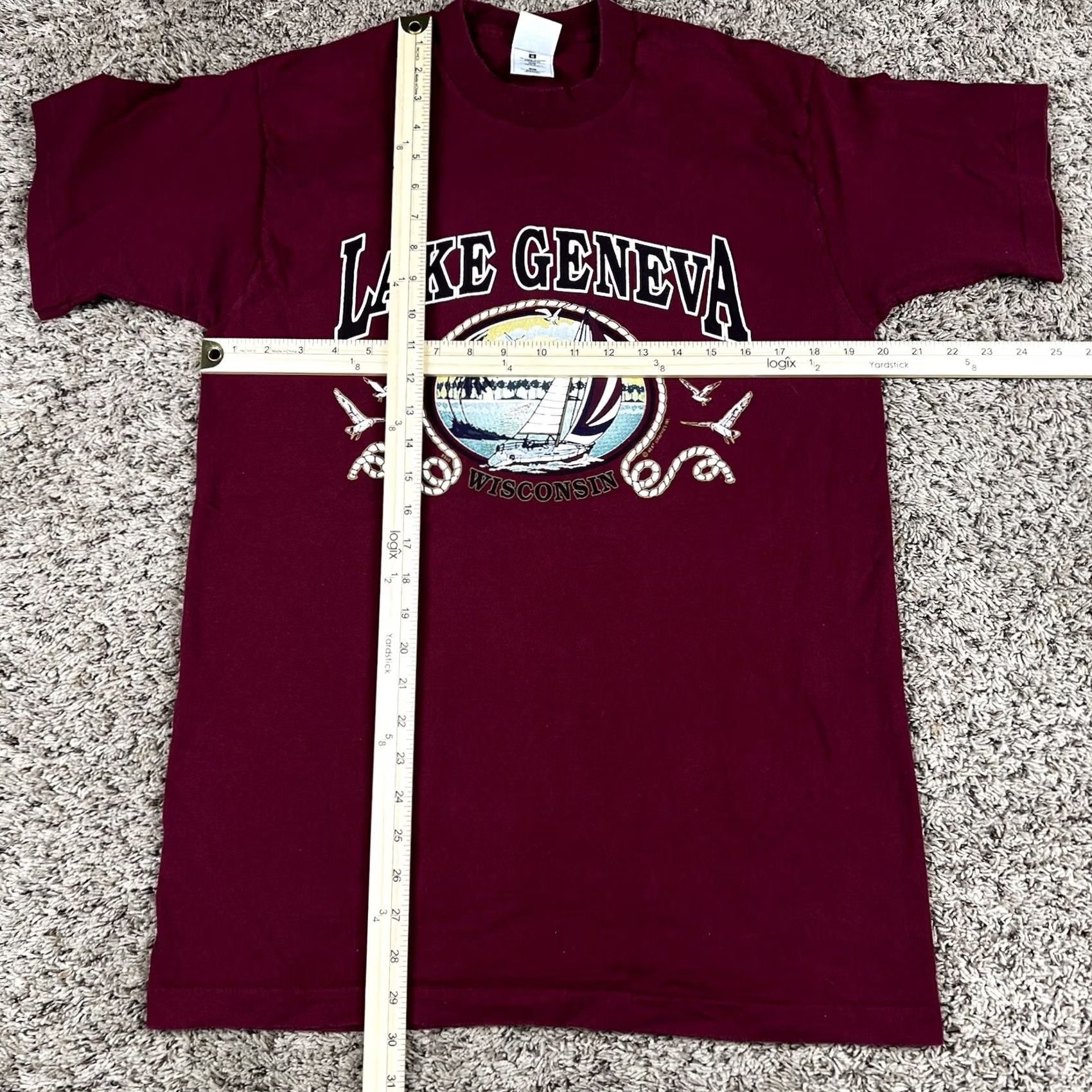 Fruit Of The Loom VINTAGE Lake Geneva Wisconsin Graphic Single Stitch T-Shirt Large Made USA Nike Shirt? Size US L / EU 52-54 / 3 - 7 Thumbnail