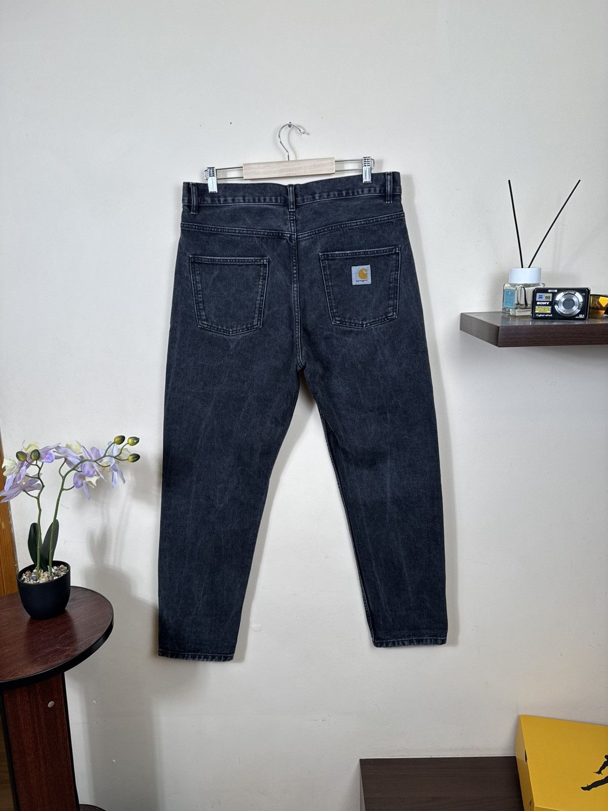 Carhartt Wip Carhartt WIP Newel Pants Denim Men Black 31 L Washed Jeans Size US 31 - 10 Thumbnail