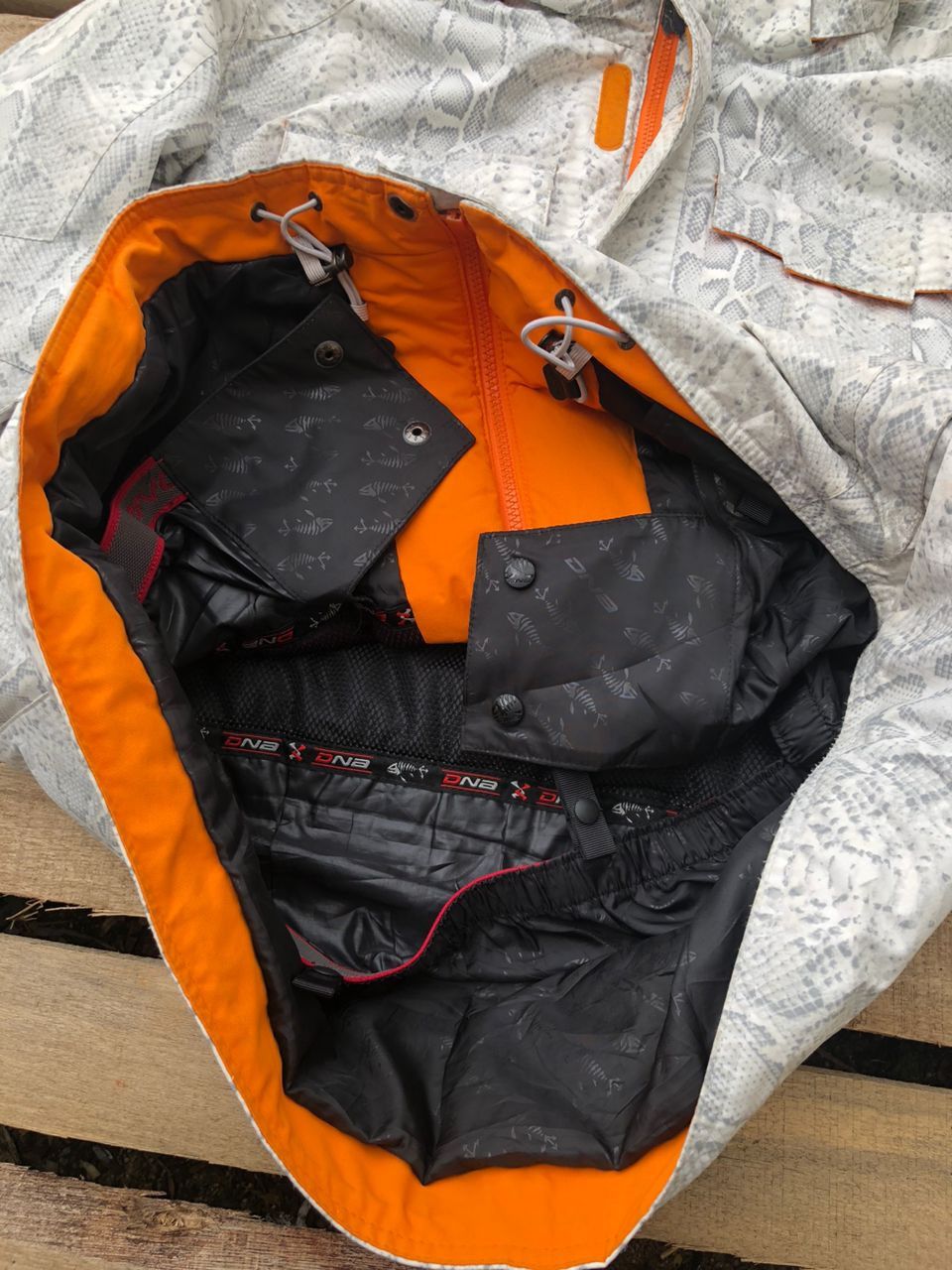 Descente Descente DNA Snakeskin Print Ski Jacket Size US L / EU 52-54 / 3 - 6 Thumbnail