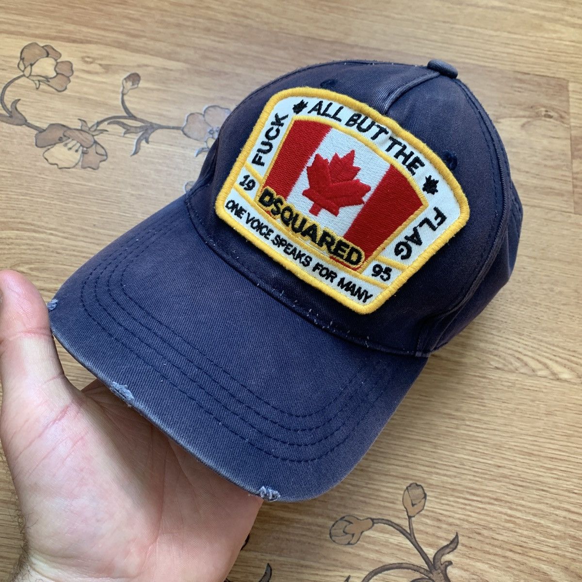 Dsquared2 Dsquared2 Distressed Cap Canadian Flag Icon Baseball Hat Size ONE SIZE - 3 Thumbnail