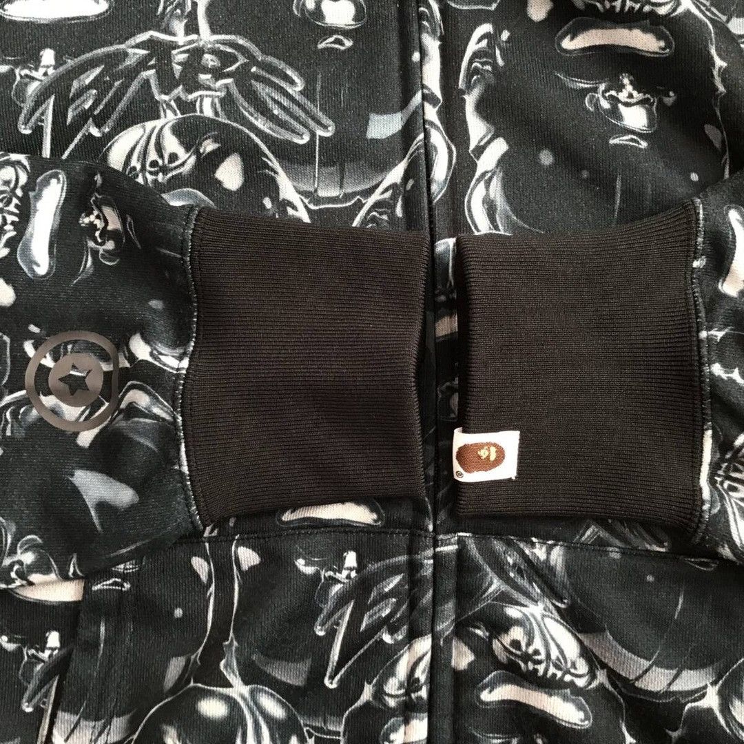 Bape BAPE APE HEAD GRAFFITI SHARK FULL ZIP HOODIE a bathing ape Size US M / EU 48-50 / 2 - 6 Thumbnail