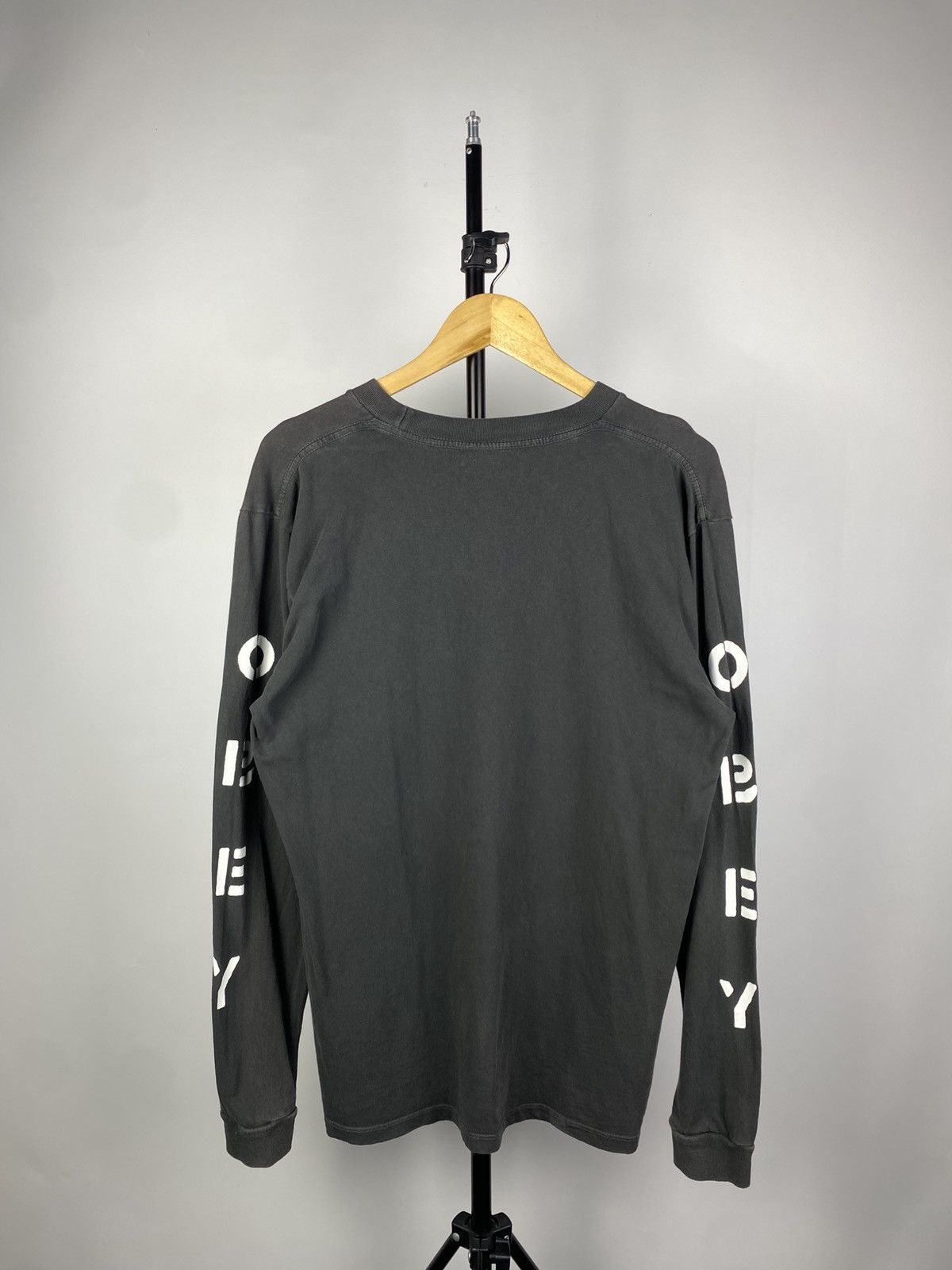 Obey × Vintage Vintage 90s RESIST! Obey Logo Long Sleeve T shirt Size US M / EU 48-50 / 2 - 6 Thumbnail