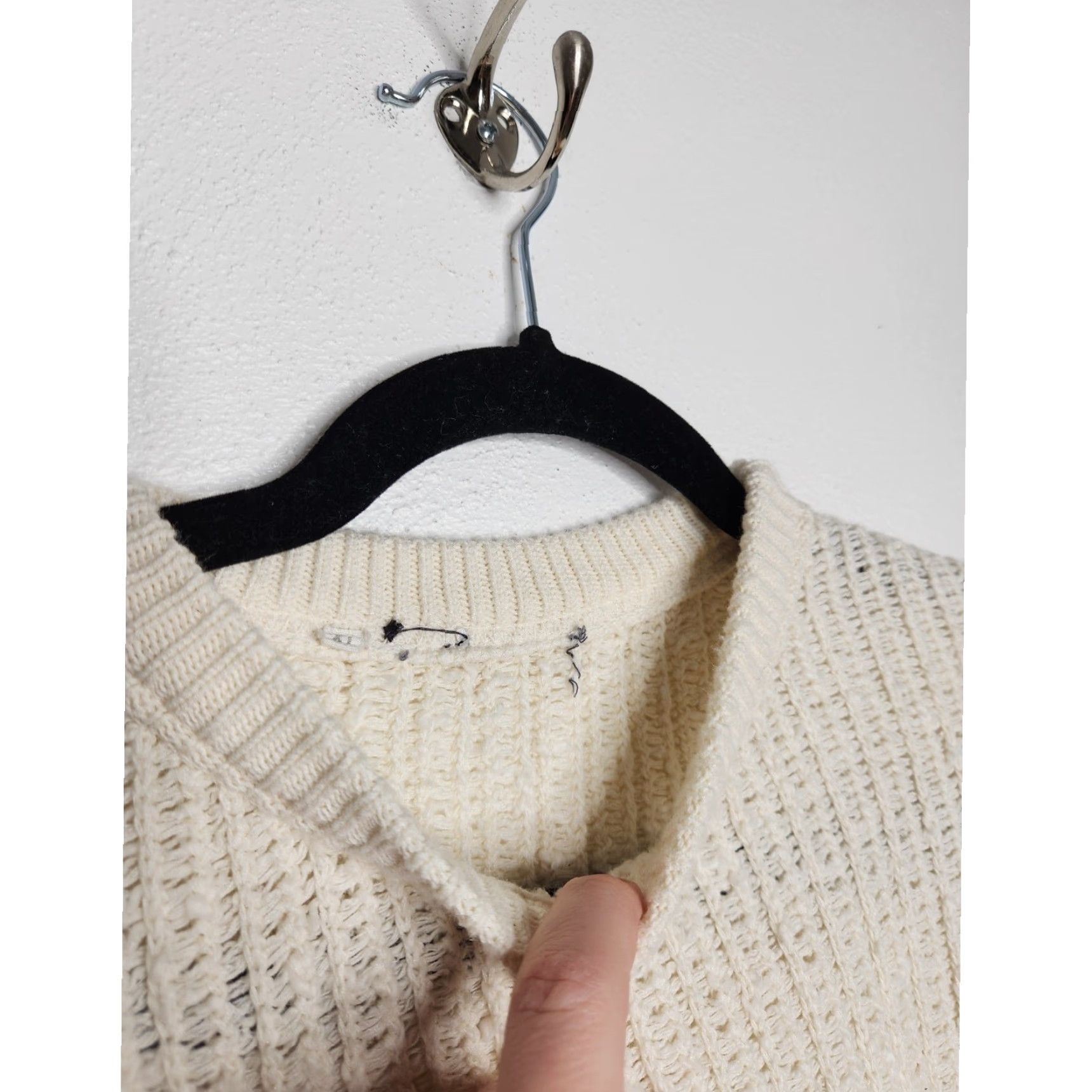 Vintage VINTAGE White Knit Crewneck Boho Beachy Cottage Core Neutrals Sweater 90s Unisex Adults M White Pullover 90s Cottage Core Mens Womens Girls Boys Size US M / EU 48-50 / 2 - 5 Thumbnail