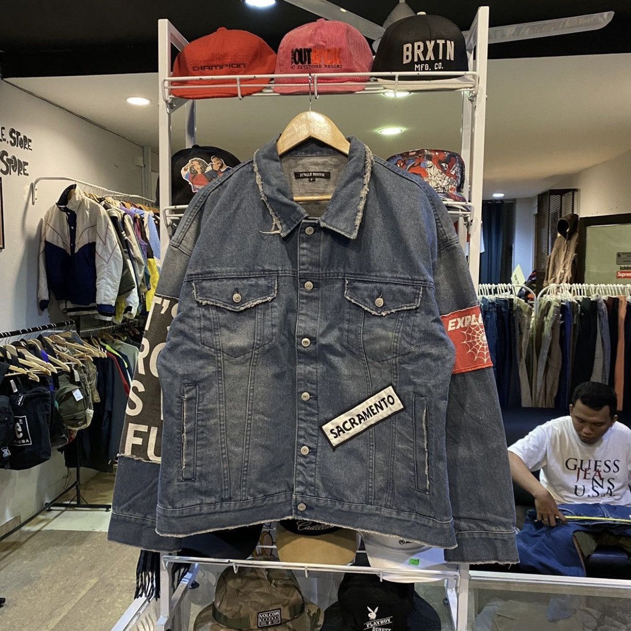 Japanese Brand JUNGLE STORM Custom Denim Jackets Size US L / EU 52-54 / 3 - 2 Thumbnail