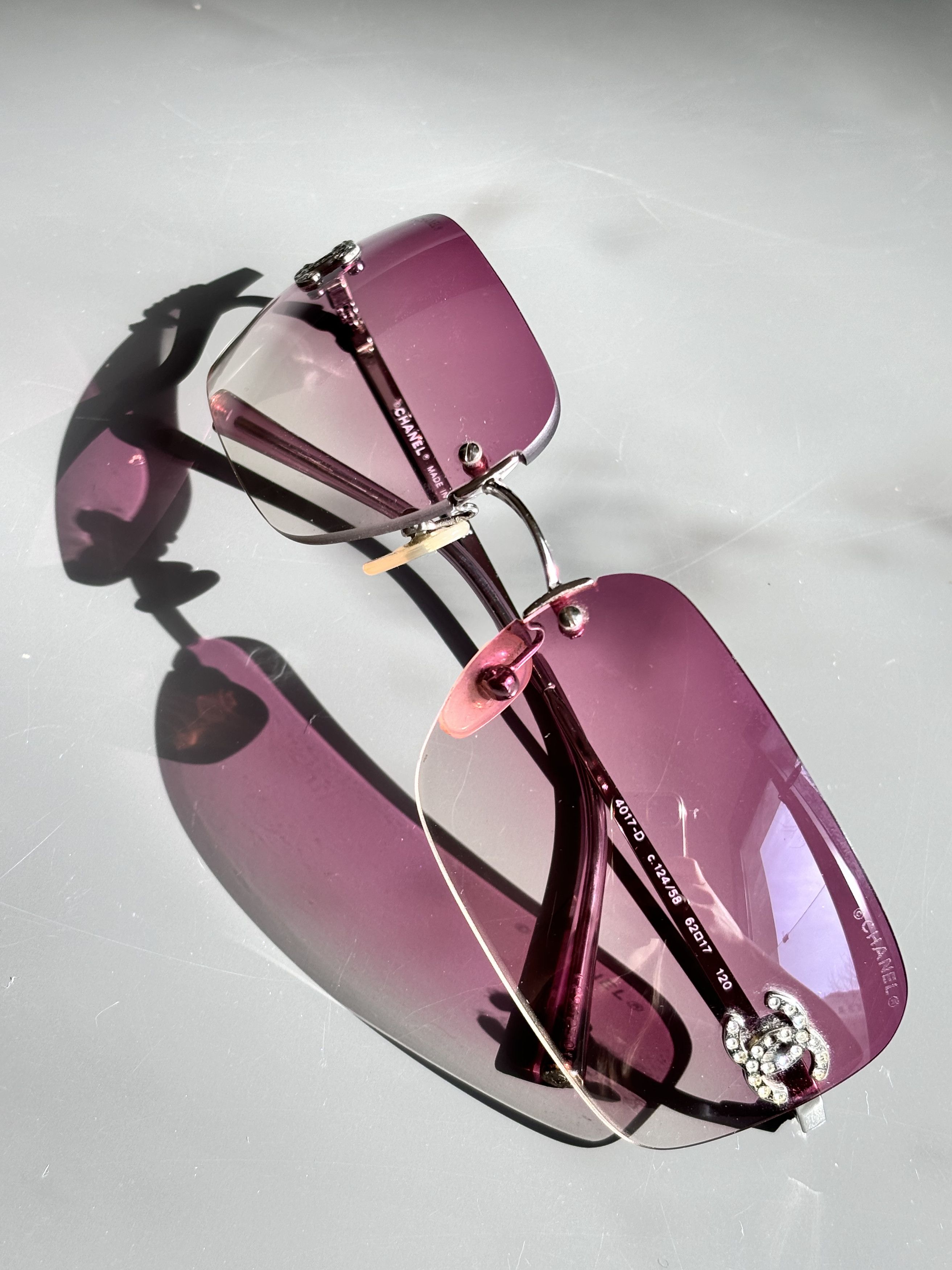 Chanel Chanel Sunglasses 4017 D CC Rhinestone Logo Rimless Size ONE SIZE - 2 Thumbnail