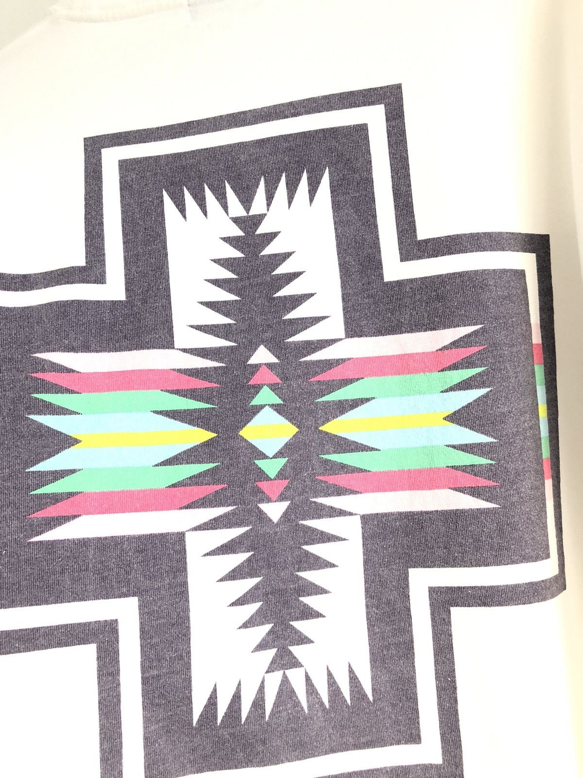 Pendleton Y2k Pendleton Navajo Native Aztec Chimayo T shirt Tee Size US XL / EU 56 / 4 - 2 Thumbnail