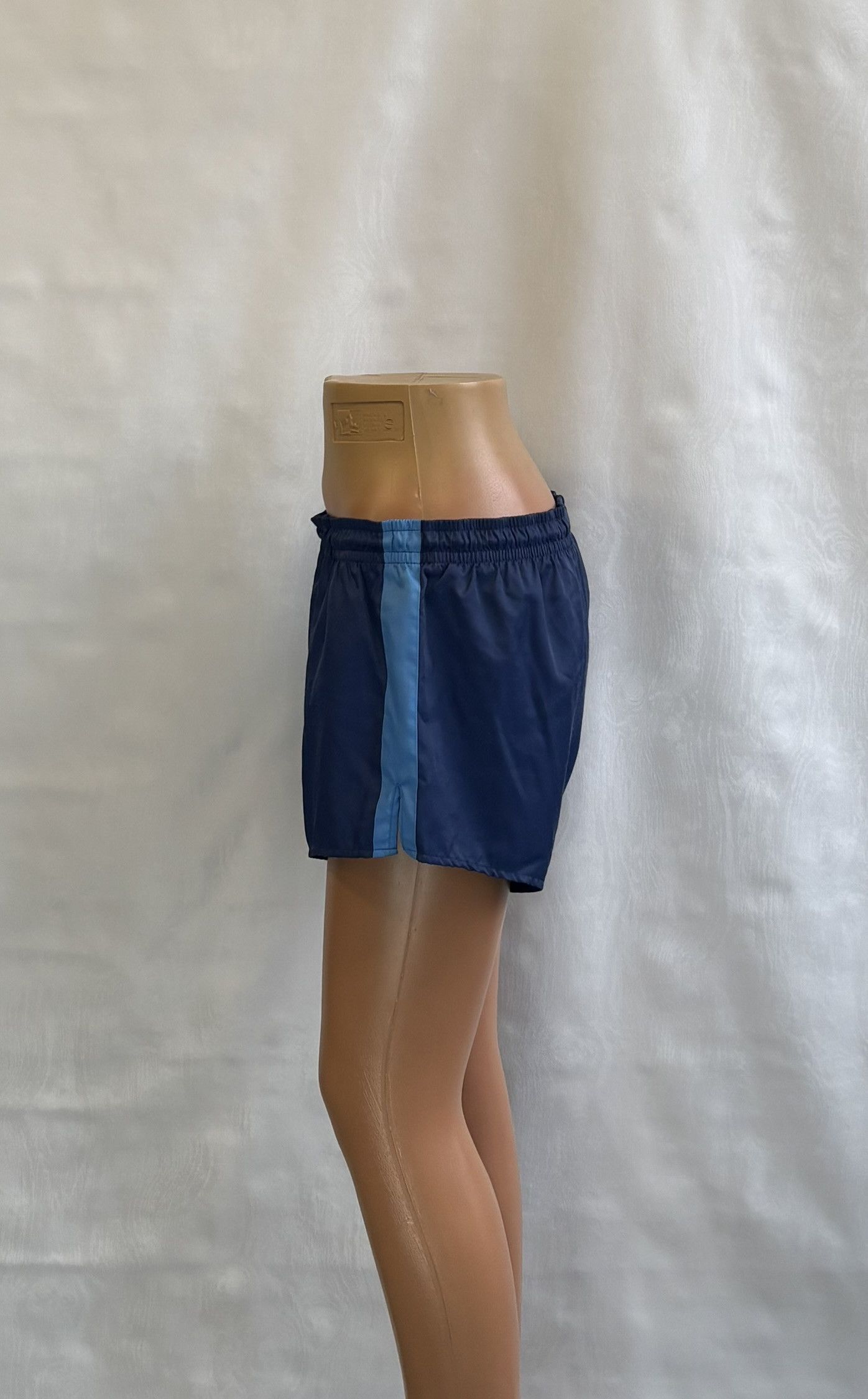 Adidas Sports shorts Germany Bundeswehr Adidas 1992 vintage size M Size US 32 / EU 48 - 3 Thumbnail