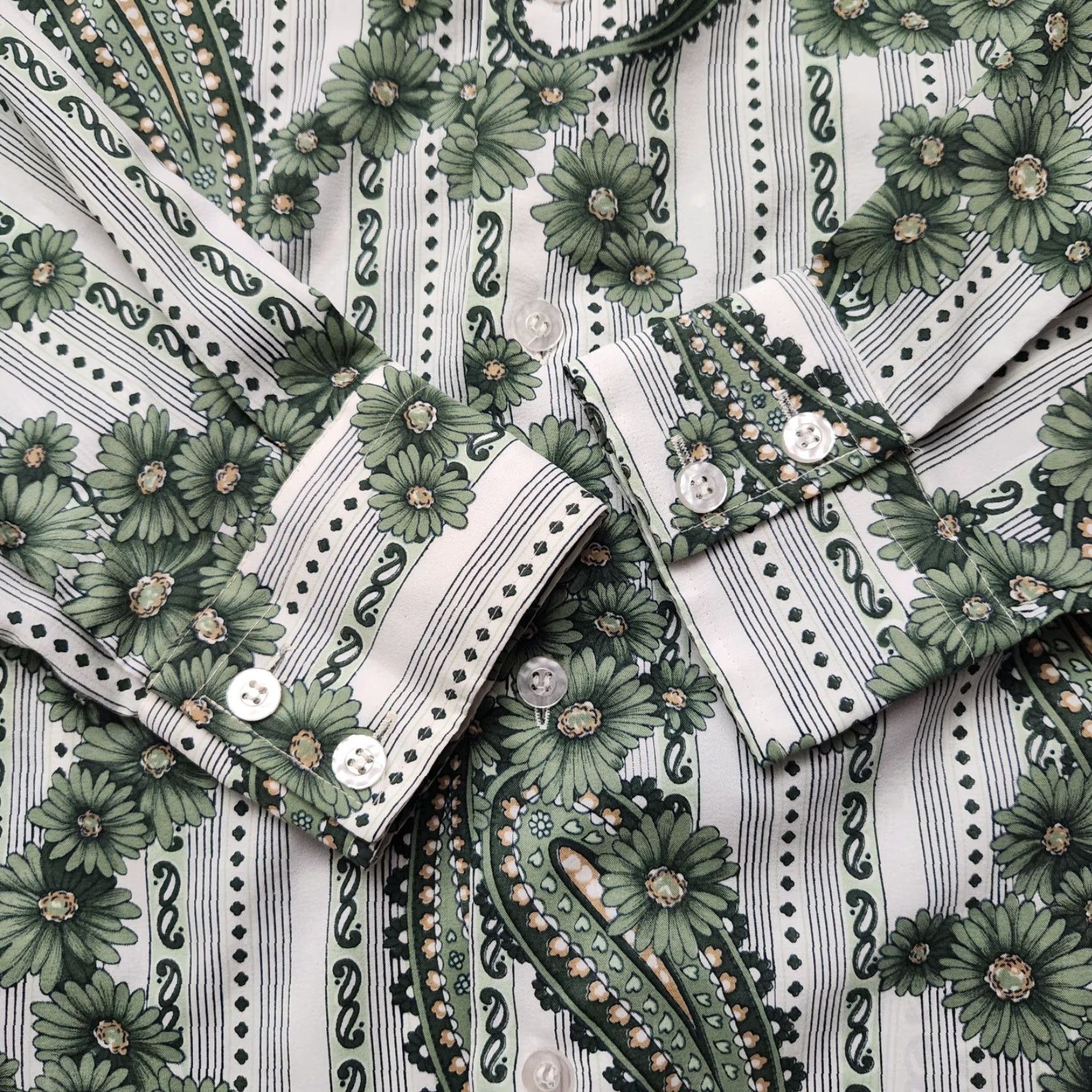 Vintage VINTAGE JC Penney Green Floral Polyester Shirt 70s 15 -15.5 M Men Button-Up Short Sleeve Collared 100 Polyester Lightweight Size US M / EU 48-50 / 2 - 7 Thumbnail