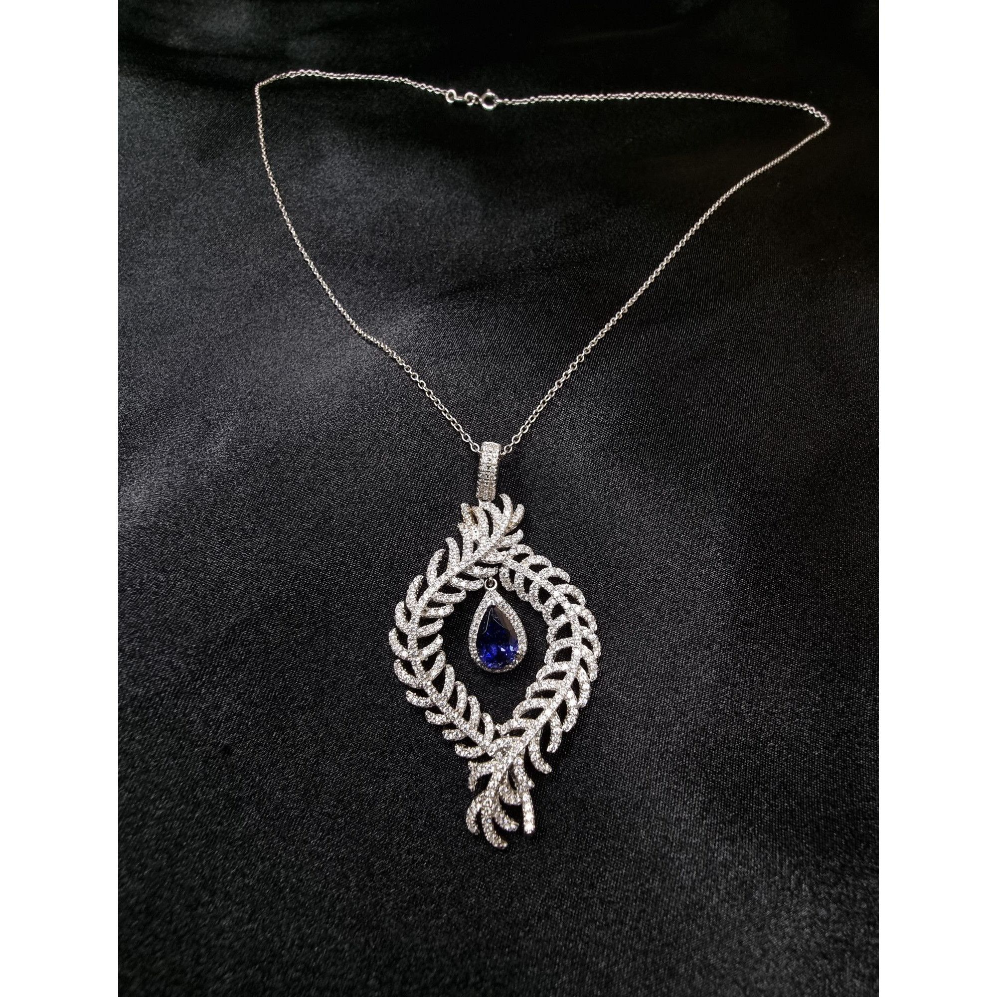 Vintage Elegant 925 Sterling Silver BYJ Signed Necklace With Leaf De Size ONE SIZE - 3 Thumbnail