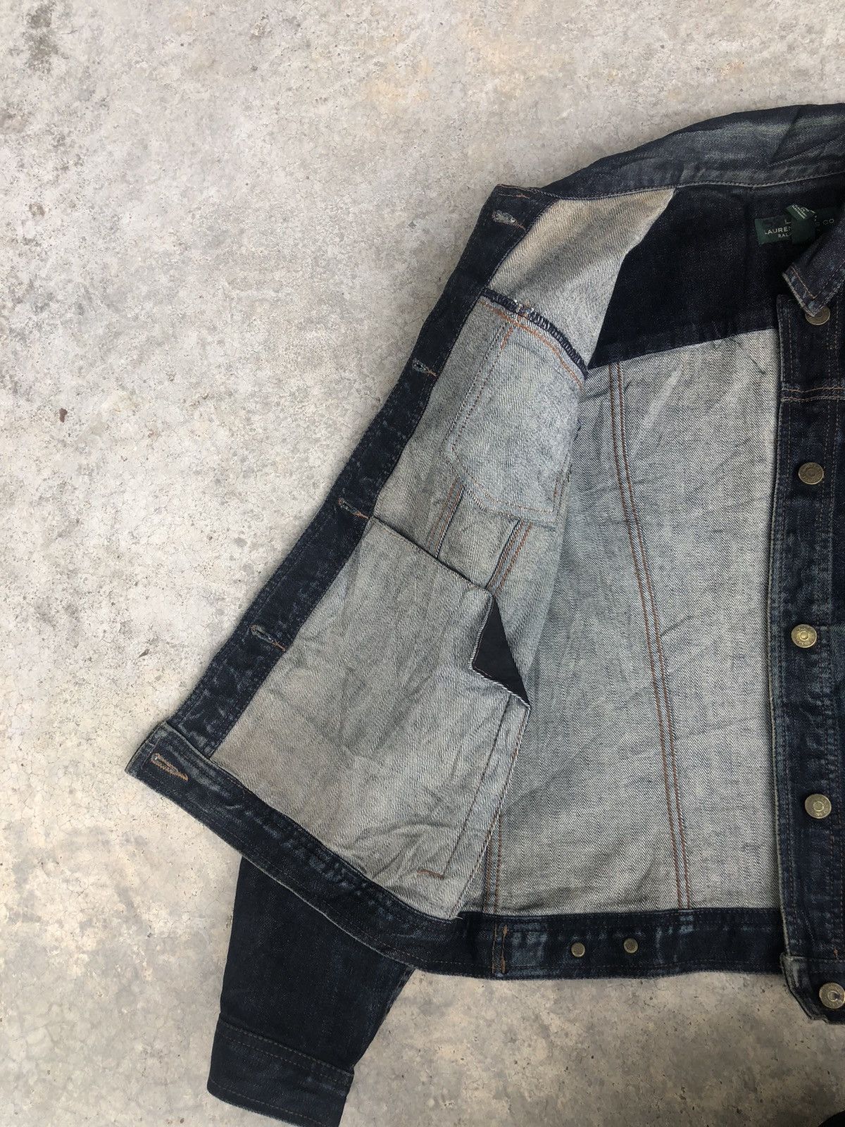 Lauren Ralph Lauren Ralph Lauren Denim Jacket Distressed Denim Size US L / EU 52-54 / 3 - 8 Thumbnail
