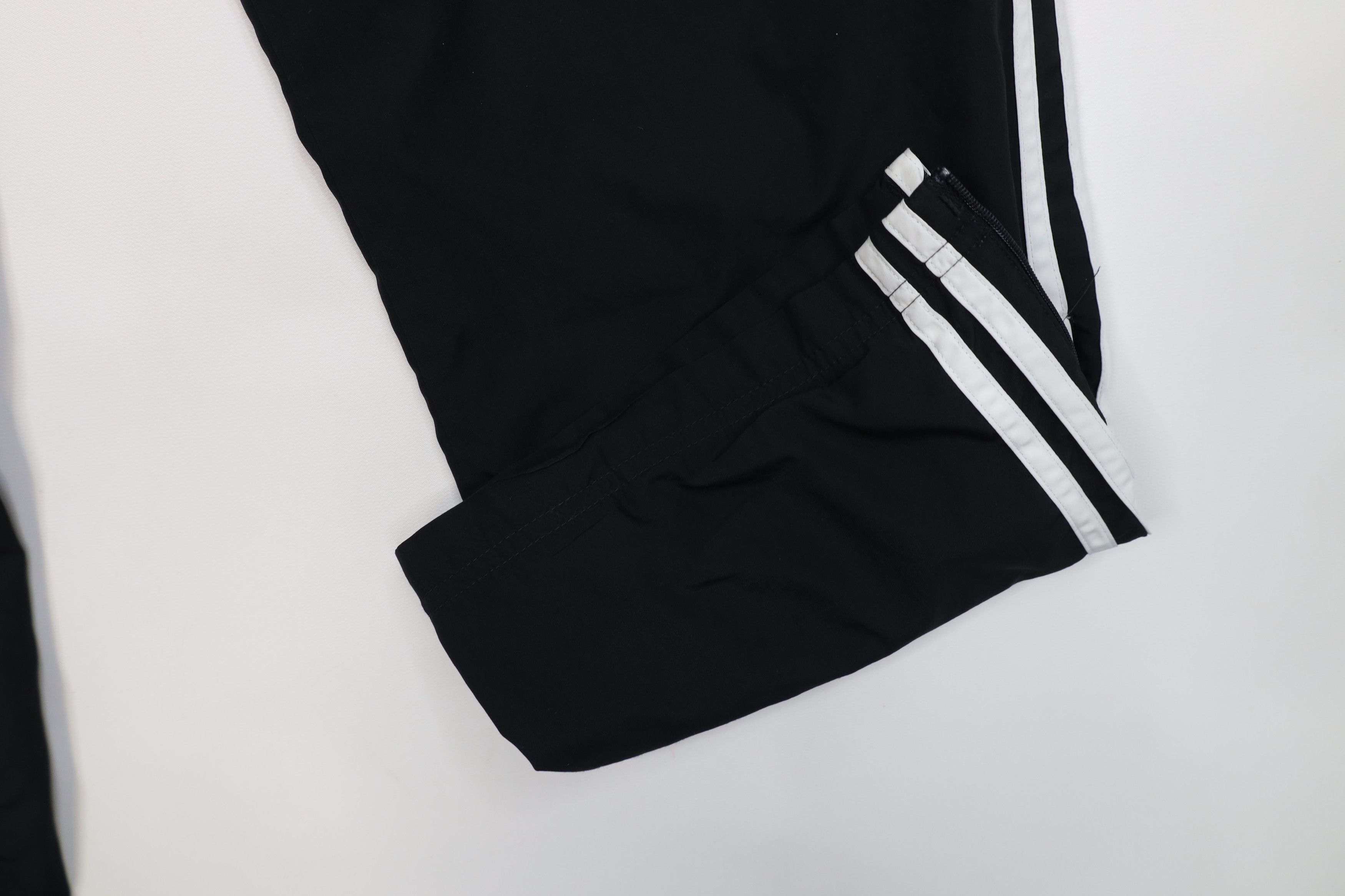 Adidas Vintage Y2K Adidas Lined Wide Leg Windbreaker Pants Black Size US 32 / EU 48 - 6 Thumbnail