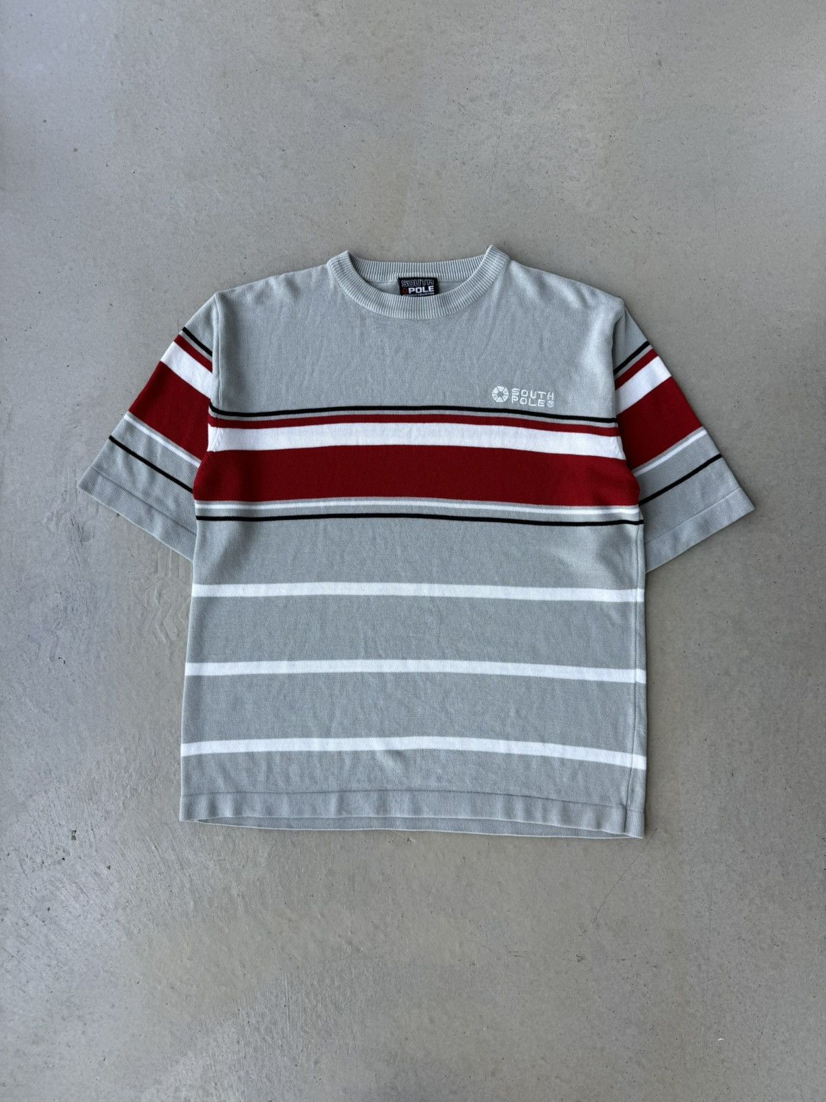 Southpole Vintage Southpole Grey & Red Striped Short Sleeve Sweater Size US M / EU 48-50 / 2 - 1 Thumbnail