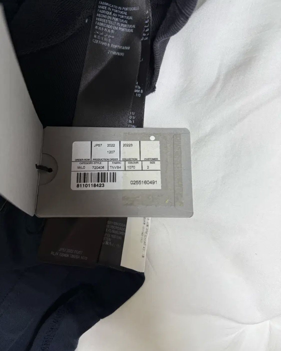 Balenciaga Balenciaga Be Different Apple Hoodie Size US M / EU 48-50 / 2 - 5 Thumbnail