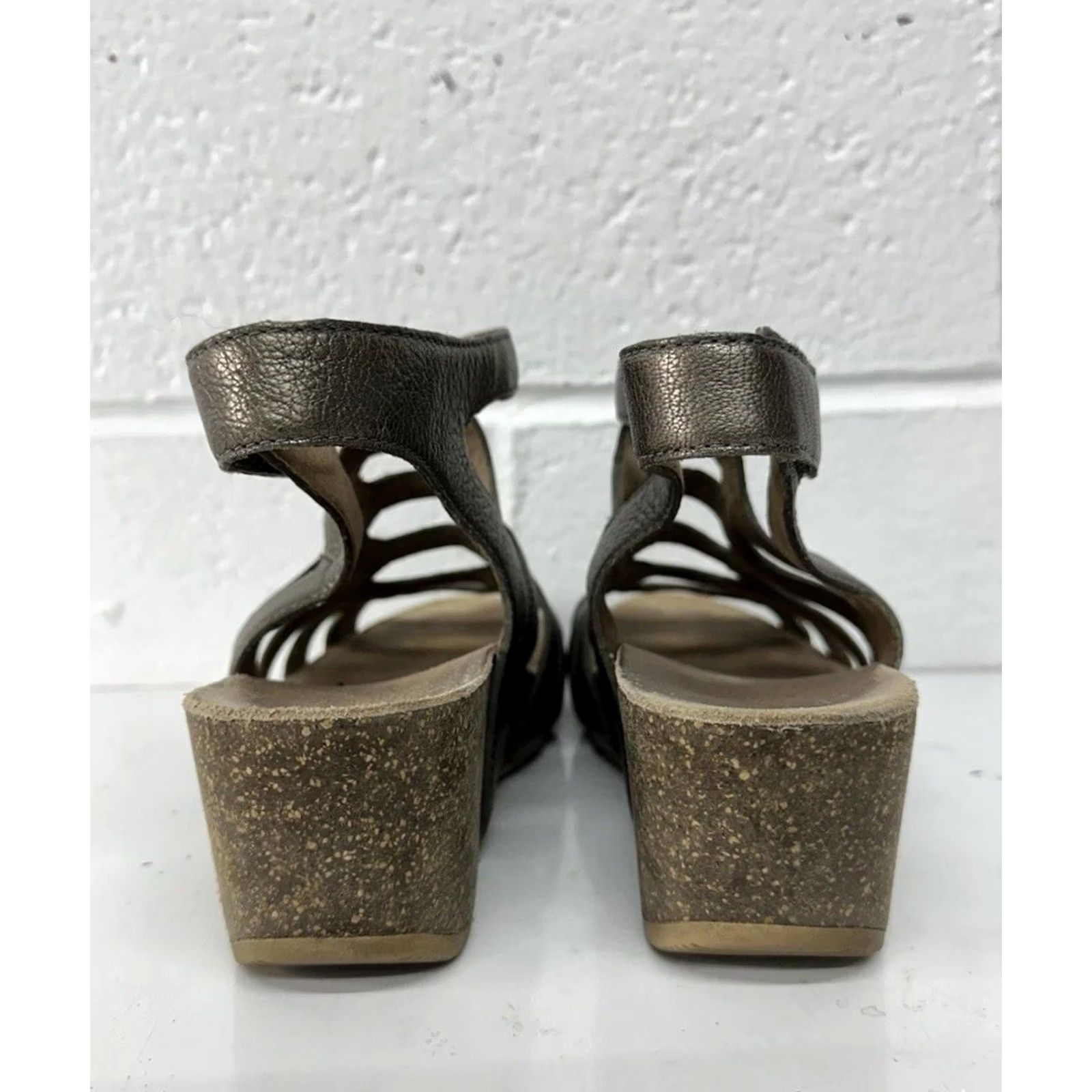Dansko Dansko Selina Gladiator Wedge Sandal Metallic Pewter Napa Leather 38 US 7 Womens Size US 7 / IT 37 - 6 Thumbnail