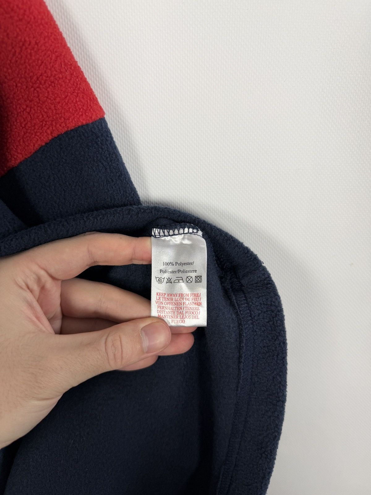 Umbro UMBRO Vintage Fleece Pullover Big Logo Sweatshirt Size L Size US L / EU 52-54 / 3 - 10 Thumbnail