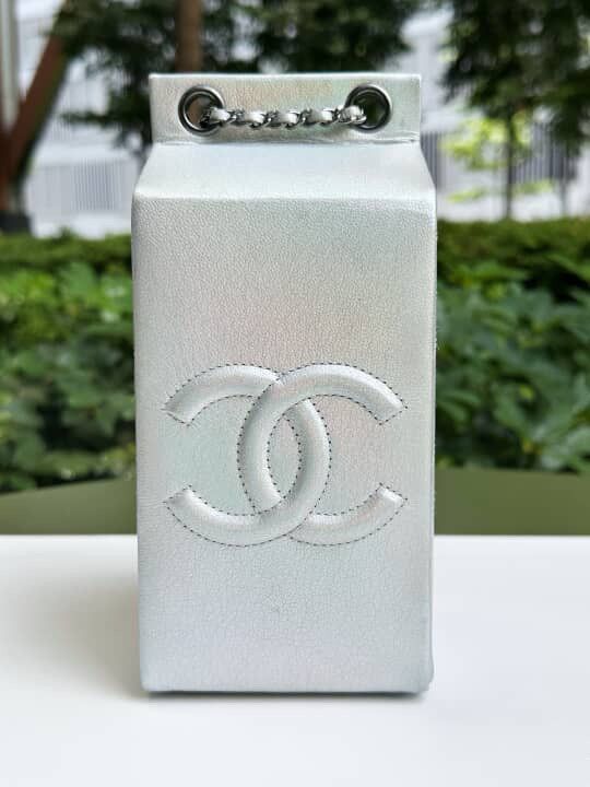 Chanel Lait De Coco Milk Carton Clutch Evening Bag Unicorn Size ONE SIZE - 2 Thumbnail