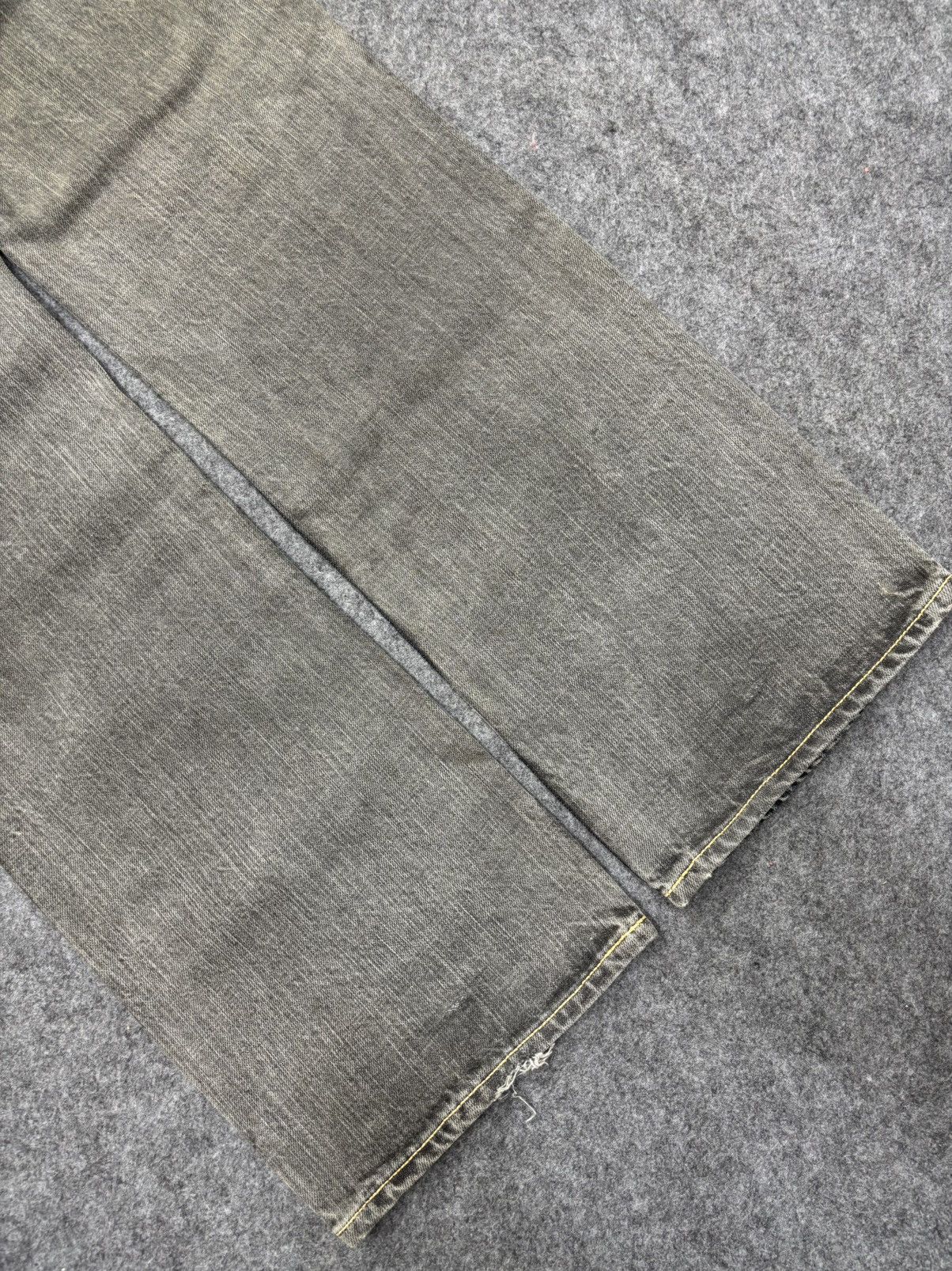 Japanese Brand 💥90s Style💥Japanese Brand Two Tones Sturdy Bush Denim F692 Size US 31 - 14 Thumbnail