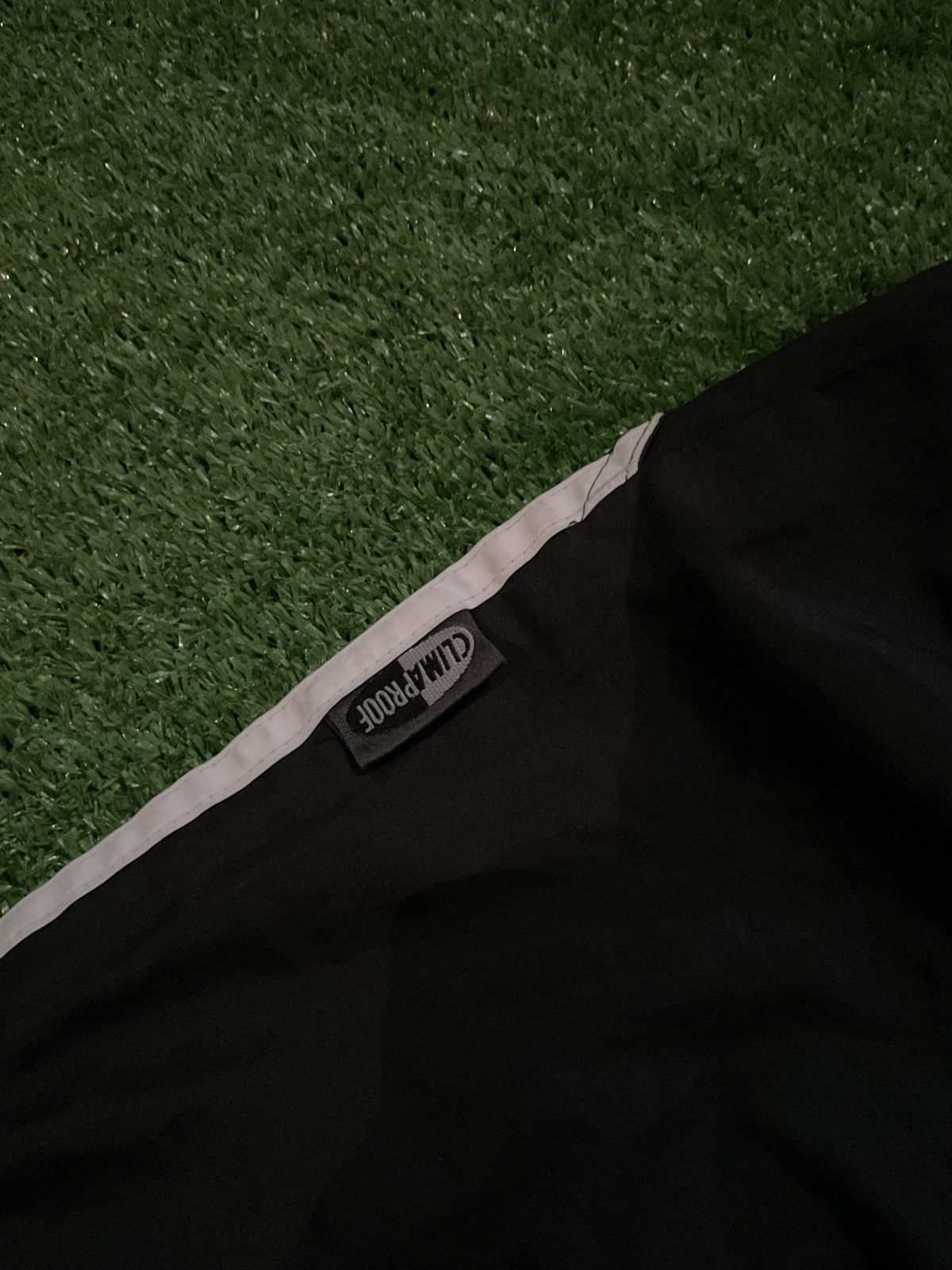 Adidas Back adidas track pants with zip flairs on side Size US 31 - 6 Thumbnail