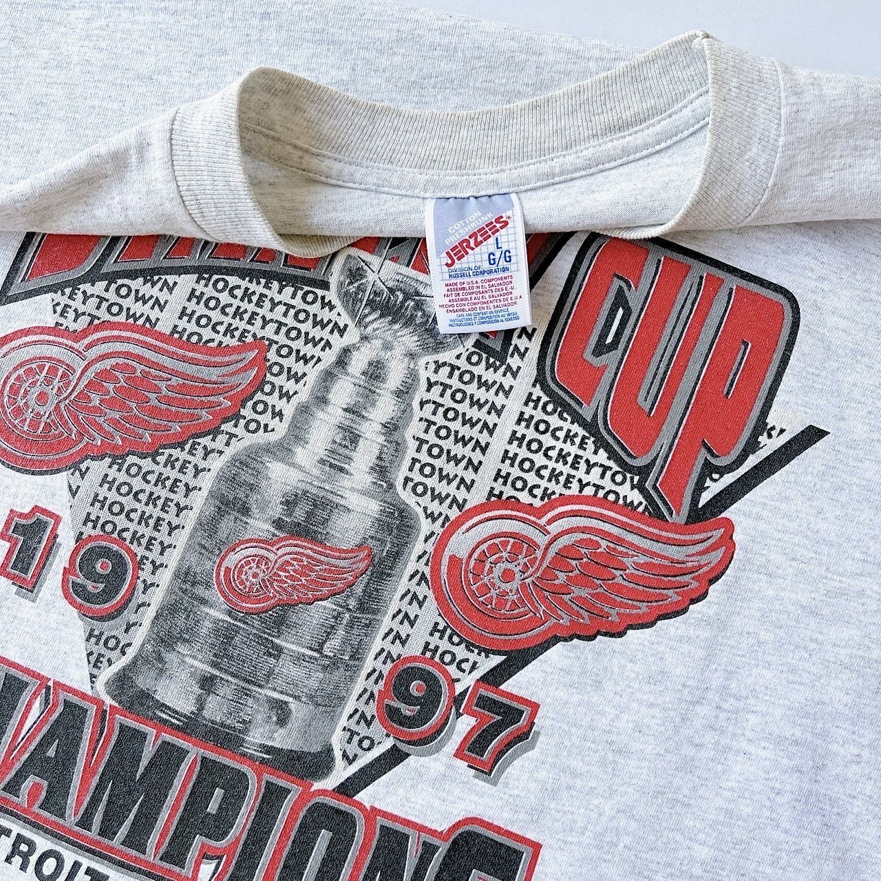 Vintage 90s Detroit Red Wings NHL t-shirt/ L Size US L / EU 52-54 / 3 - 8 Thumbnail