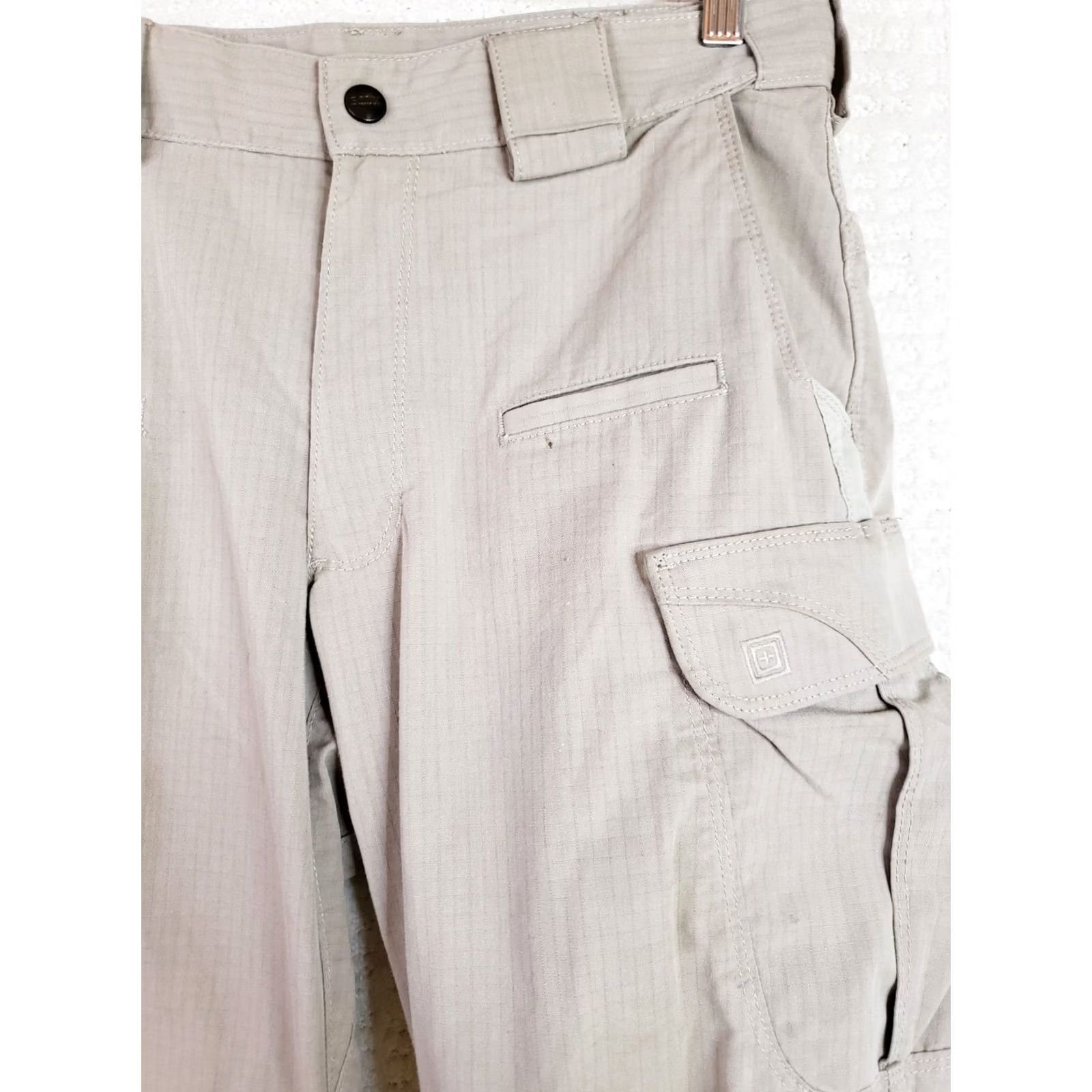 Vintage 5.11 Tactical Series Pants Men 30x30 Workwear Khaki Beige Cargo Pocket Flat Front Ripstop Cotton Poly Blend Mid Rise Straight Leg 30 In inseam Mens Size US 30 / EU 46 - 4 Thumbnail
