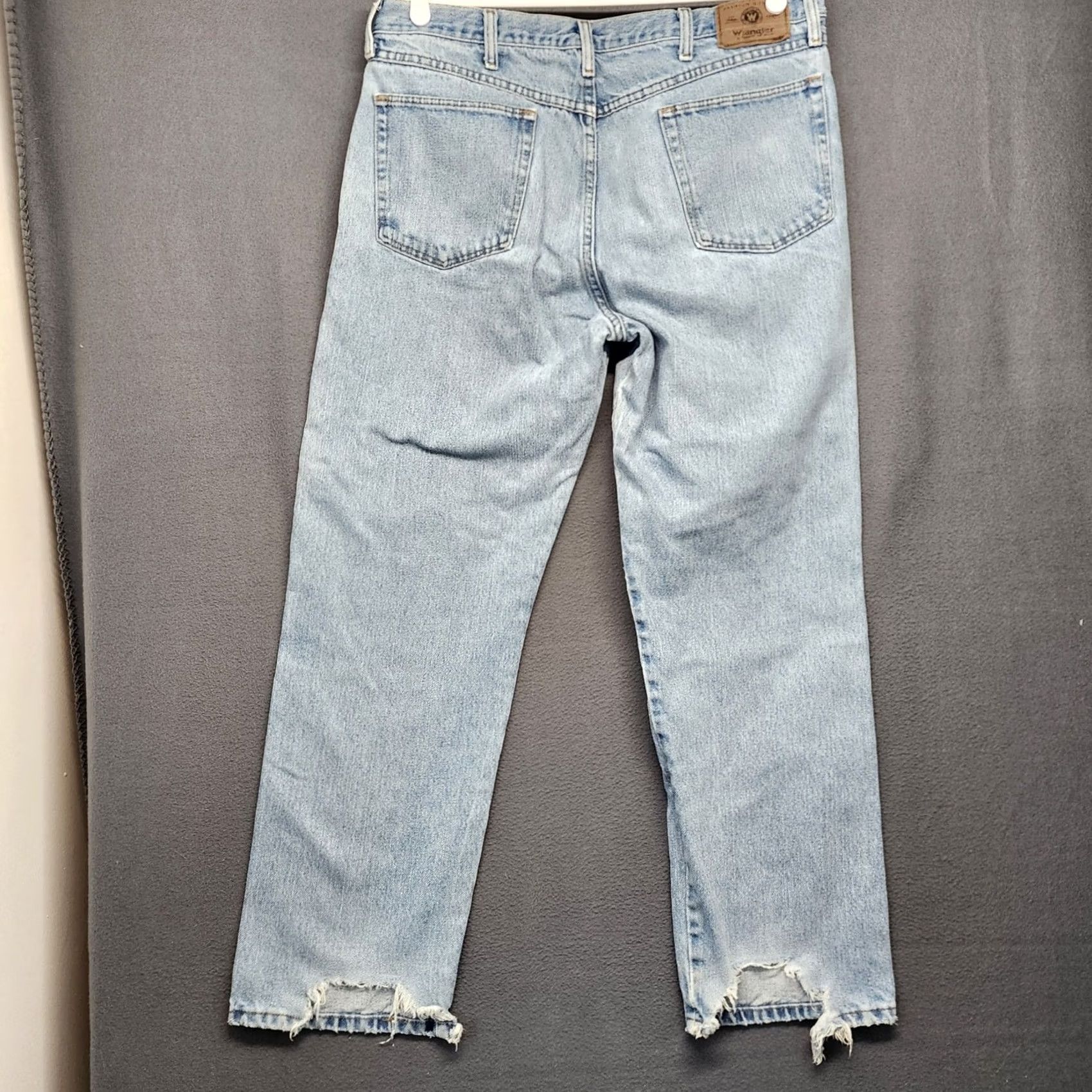 Wrangler VINTAGE Wrangler Jeans Men 36x30 Blue Light Wash Distressed Grunge Tagged 38x30 Jeans Mens 36 Regular 36x30 Light Wash 5-Pocket Distressed Jeans Size US 36 / EU 52 - 2 Thumbnail