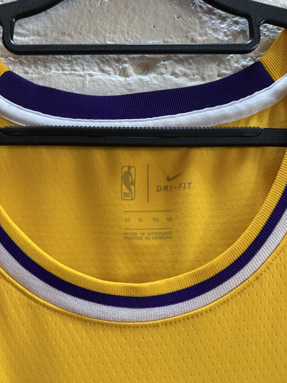NBA Lebron Lakers Jersey Size US XL / EU 56 / 4 - 6 Thumbnail