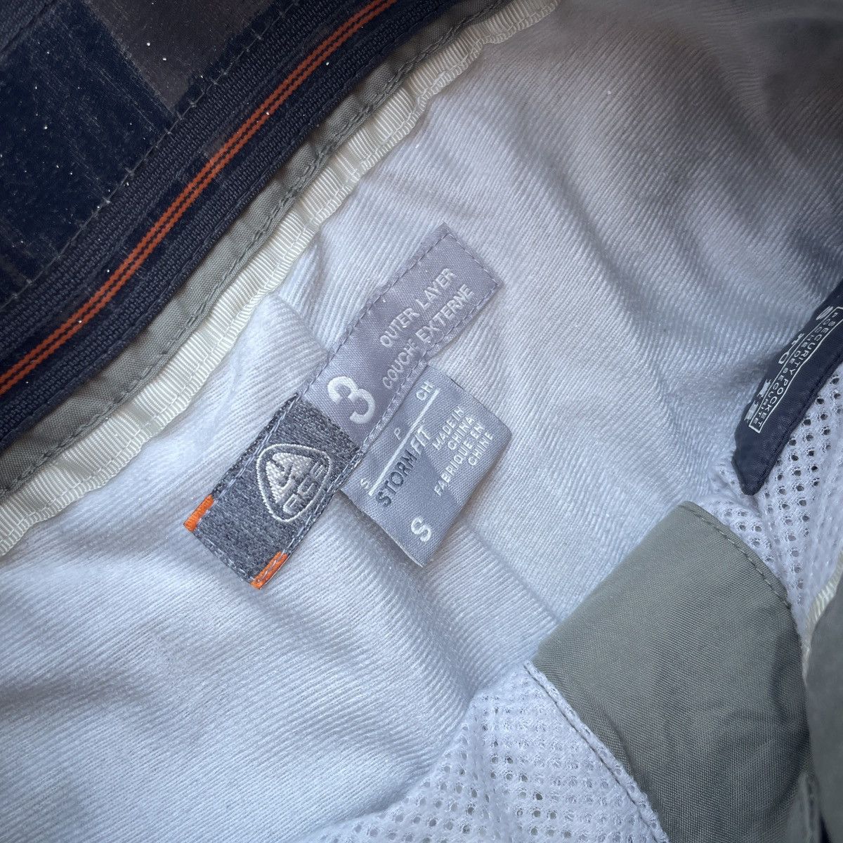 Nike ACG Vintage Nike Acg Track Pants Size US 32 / EU 48 - 5 Thumbnail