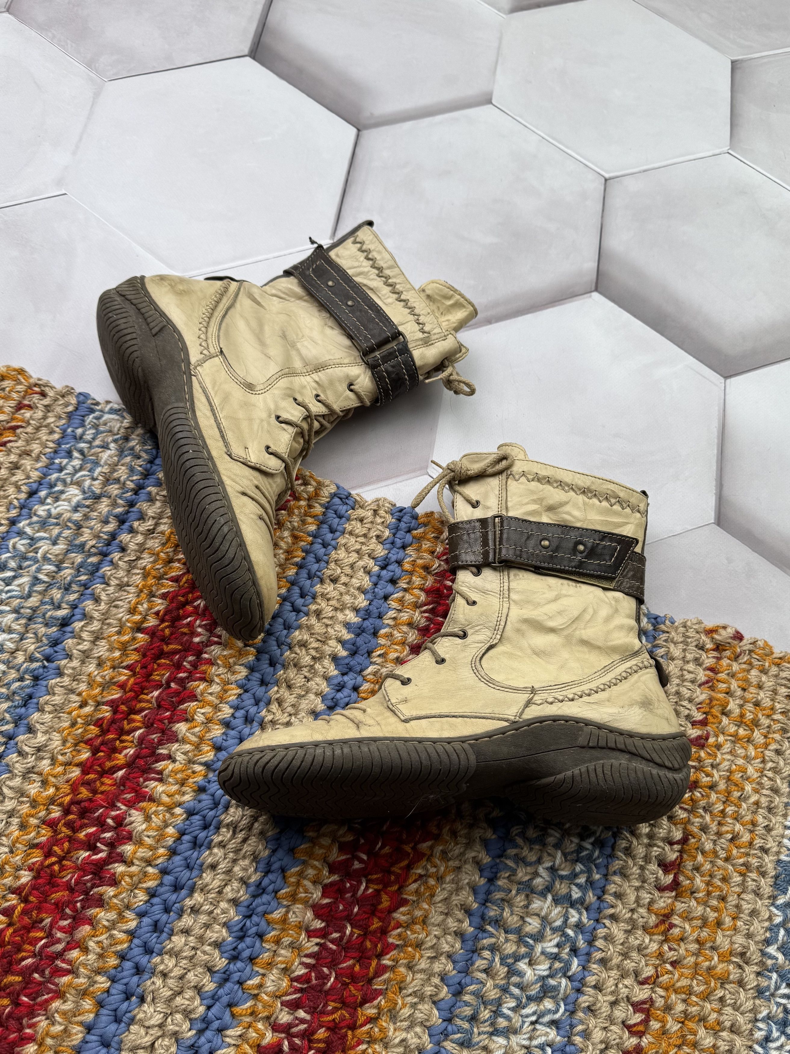 Vintage Leather Moto Type Boots With Straps A533