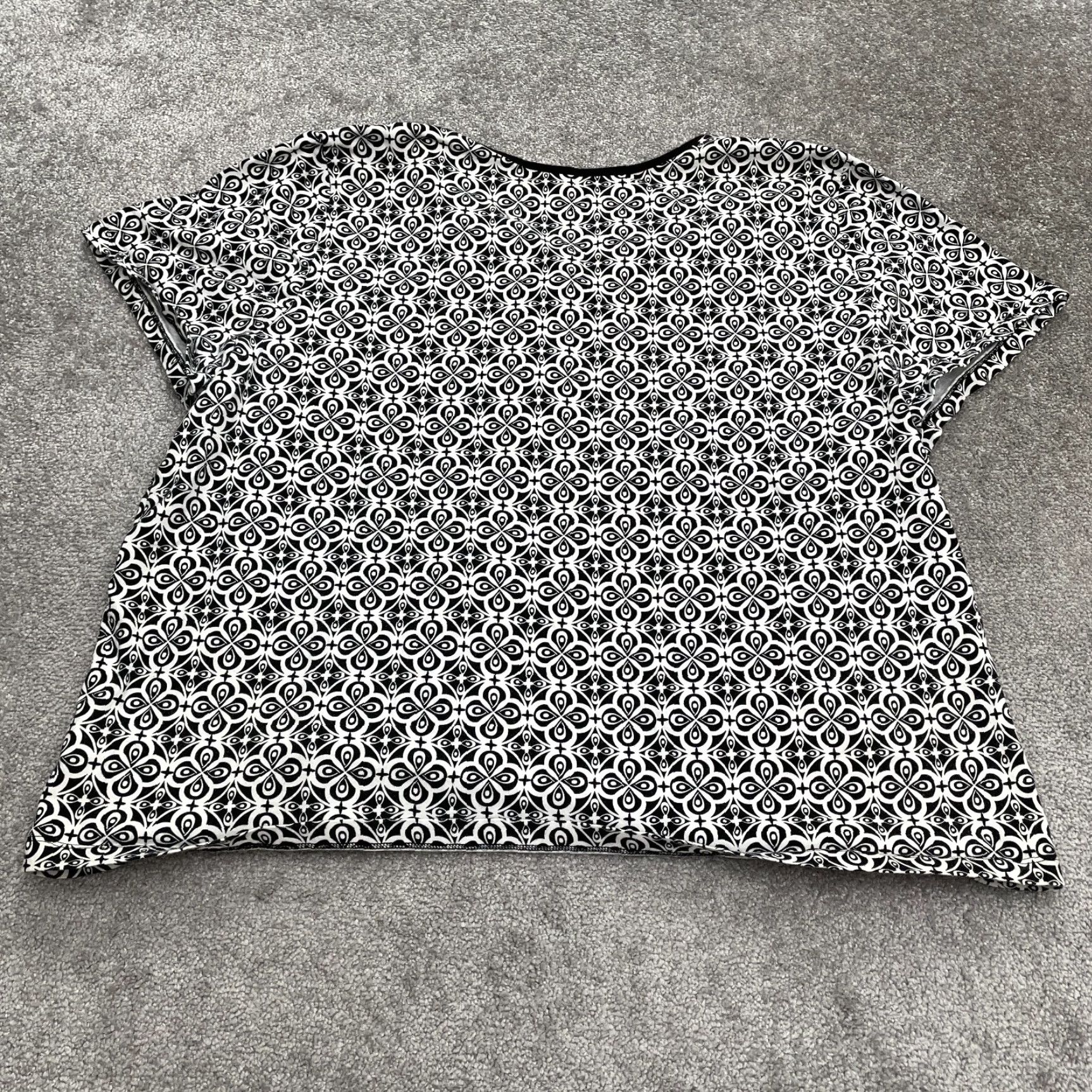 Vintage Liz & Me Plus Size 3XL Women’s Henley T-Shirt Black White Geometric Short Sleeve Cotton Casual Size XXL / US 16-18 / IT 52-54 - 2 Thumbnail