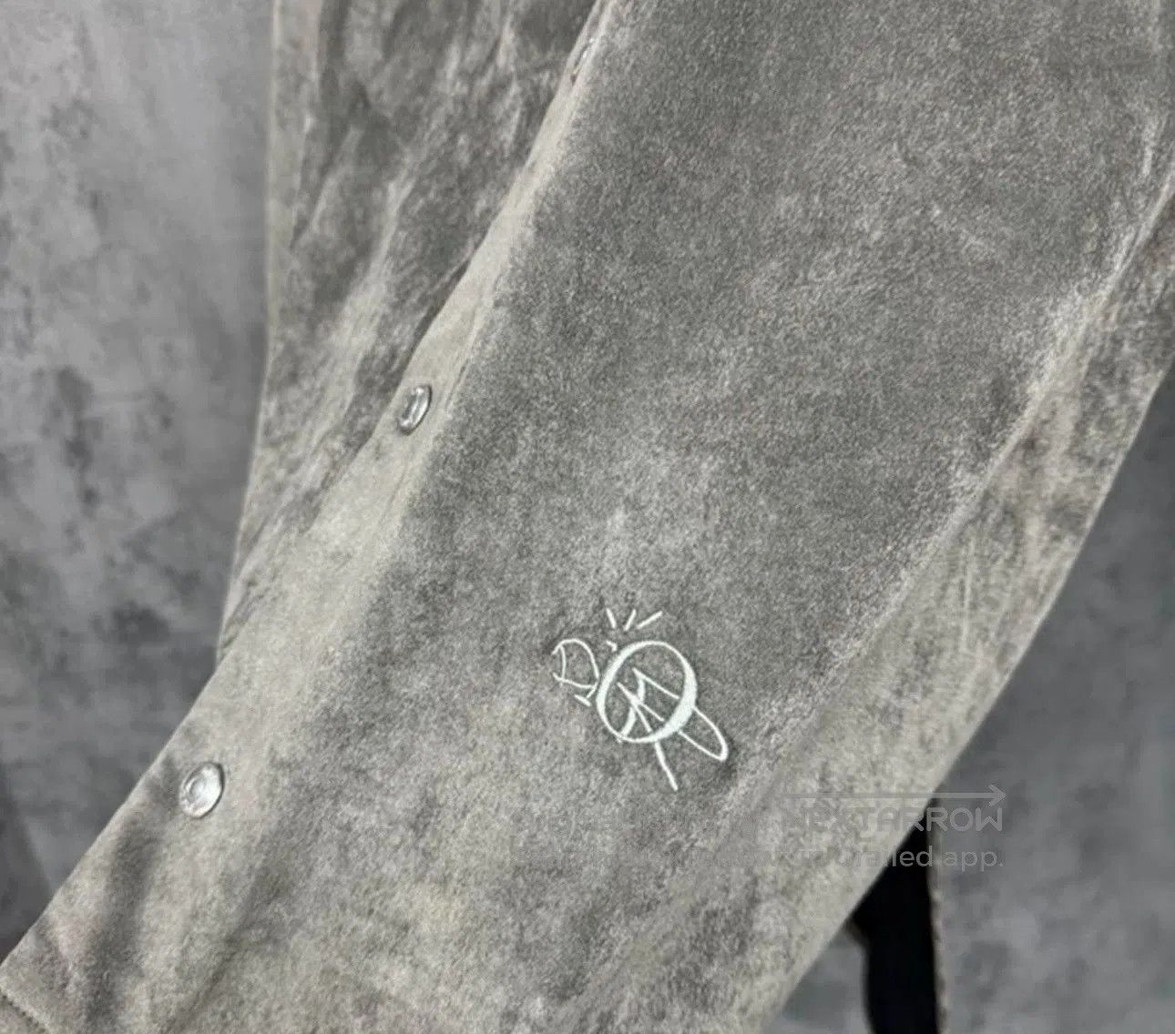 Dior dior embroidered logo velvet jacket. Size US L / EU 52-54 / 3 - 3 Thumbnail