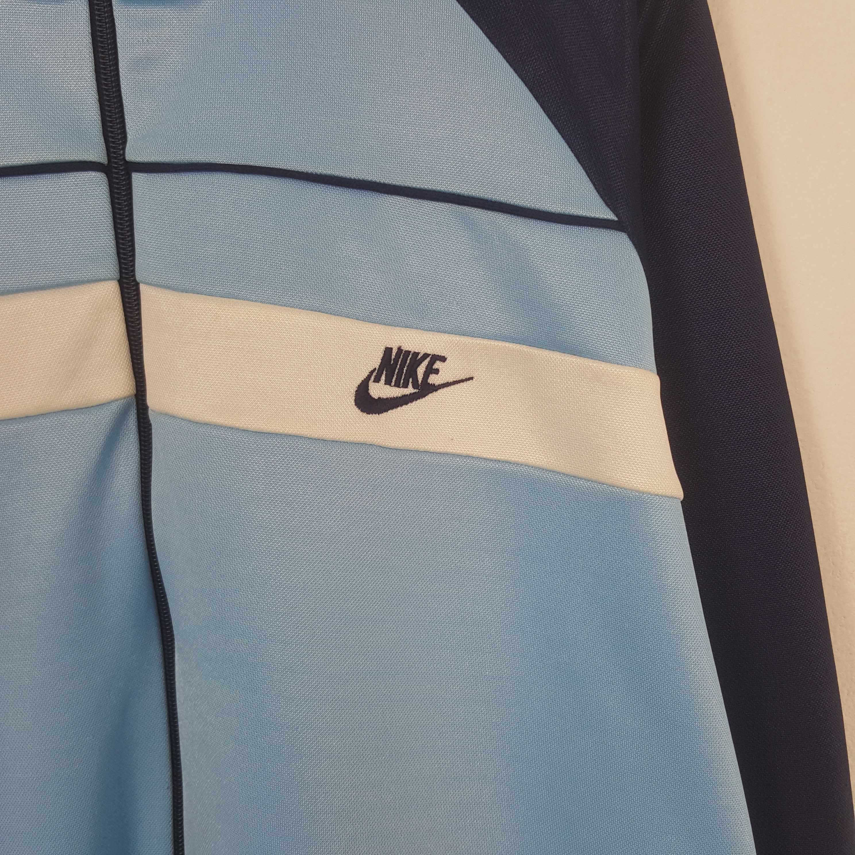 Nike Vintage Nike Track Sport Jacket Size US L / EU 52-54 / 3 - 2 Thumbnail