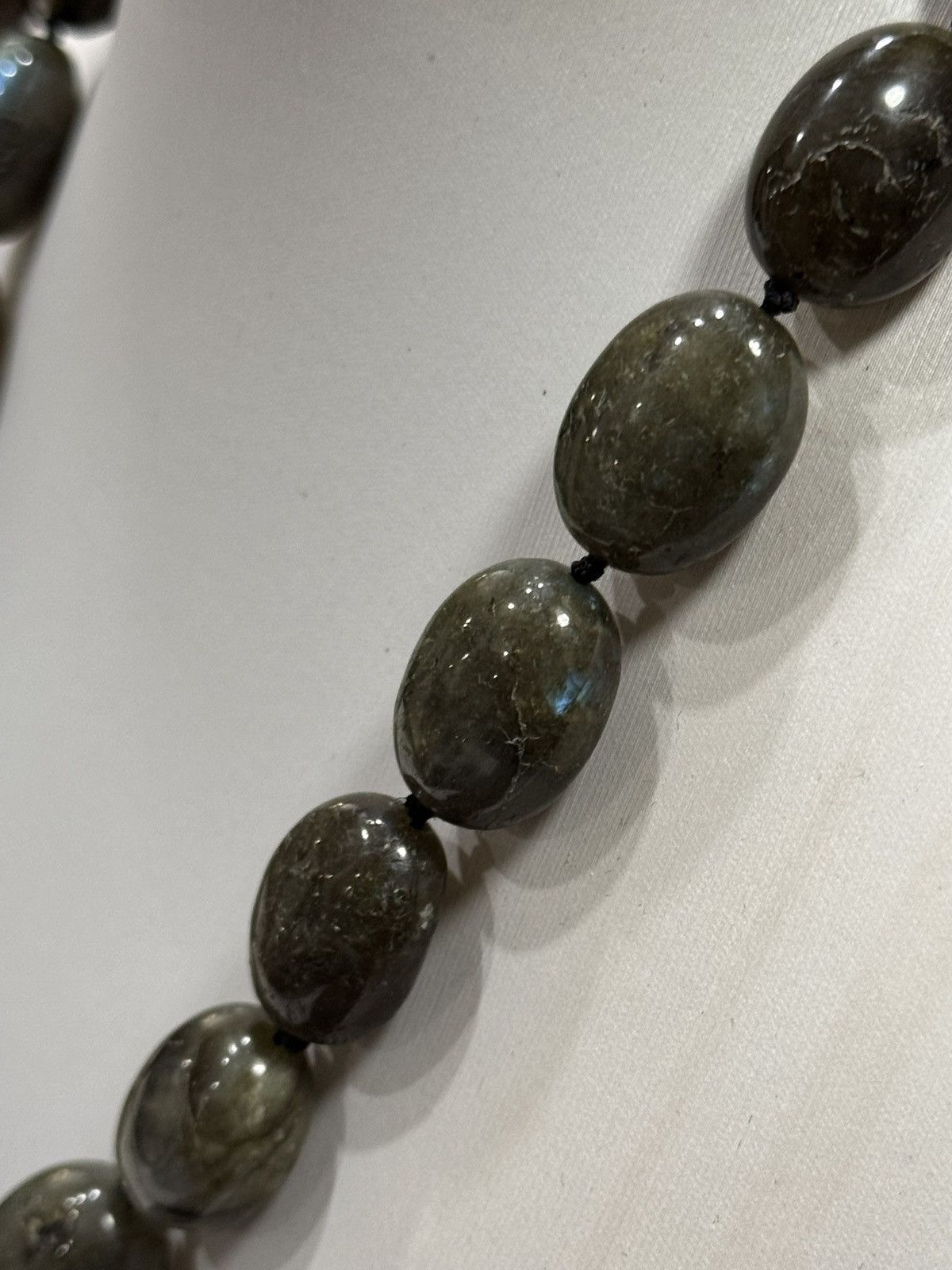 Jewelry Natural Labradorite Oval Graduated Iridescent Bead Strand Size ONE SIZE - 10 Thumbnail