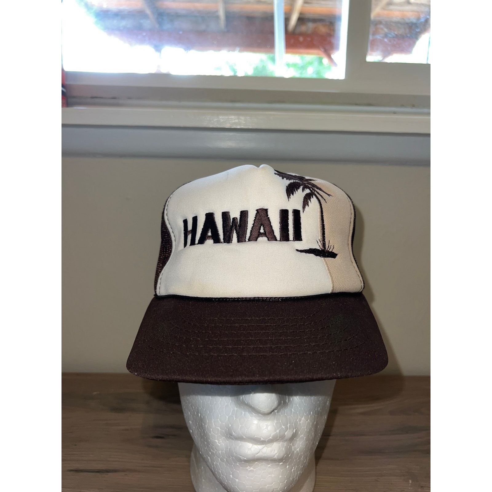 Vintage vintage Hawaii Palm Trees White Brown Hat Headwear vTG OS Size ONE SIZE - 1 Thumbnail