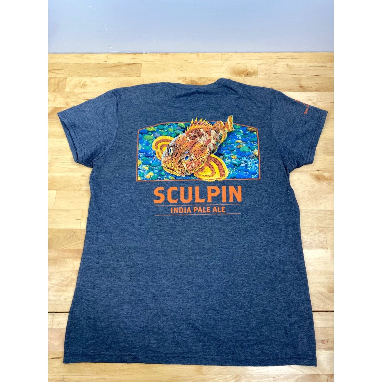 Vintage Womens V Neck Ballast Point Sculpin IPA T Shirt Gray M Womens Ballast Pont T-Shirt V-Neck Cap Sleeve Regular Size M Size M / US 6-8 / IT 42-44 - 7 Thumbnail