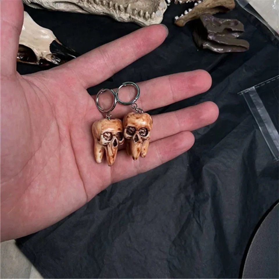Jewelry Skull Tooth Resin Hoop Earrings 🦷 Size ONE SIZE - 3 Thumbnail