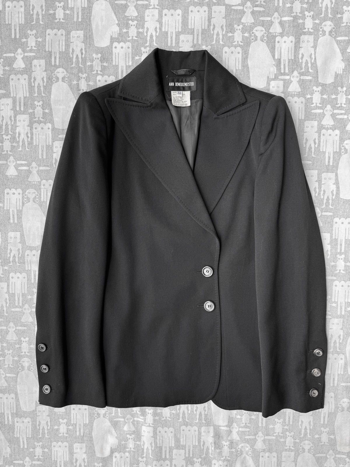 Ann Demeulemeester Ann Demeulemeester AW96 Asymmetrical Peak Lapel Blazer Size XS / US 0-2 / IT 36-38 - 1 Thumbnail